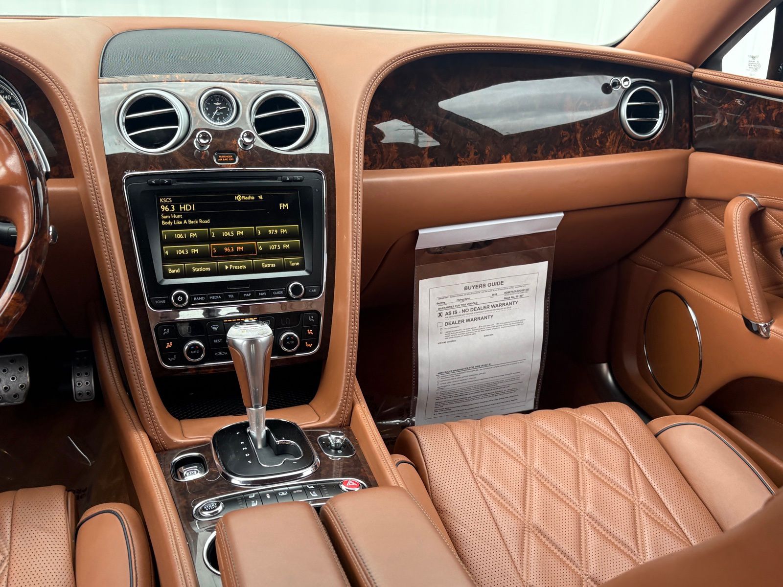 2016 Bentley Flying Spur thumbnail 16