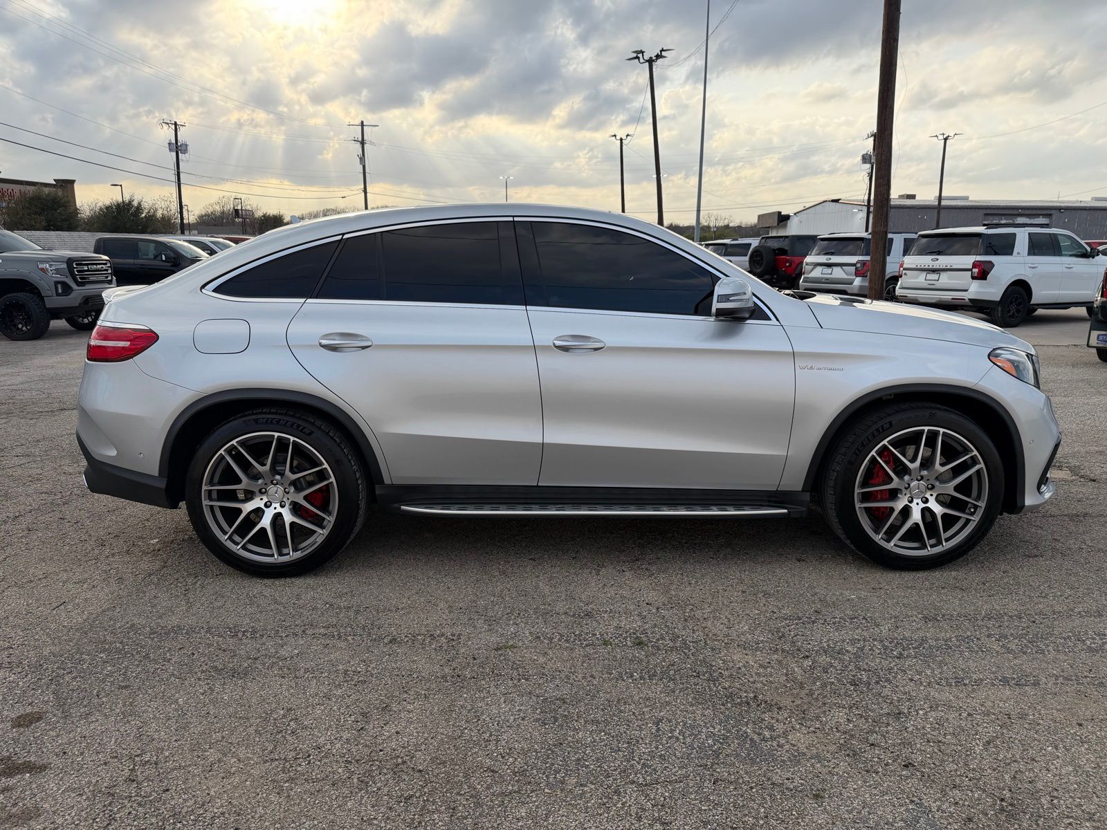 2019 Mercedes-Benz AMG GLE 63 thumbnail 9