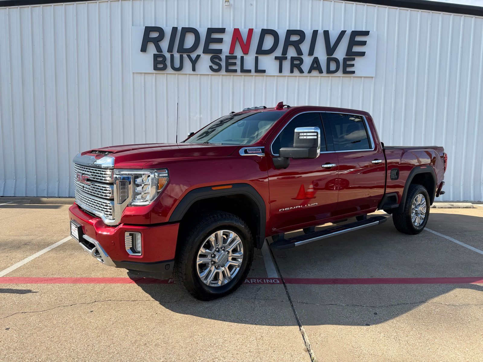 2021 GMC Sierra 4WD Crew Cab Standard Box Denali's photo