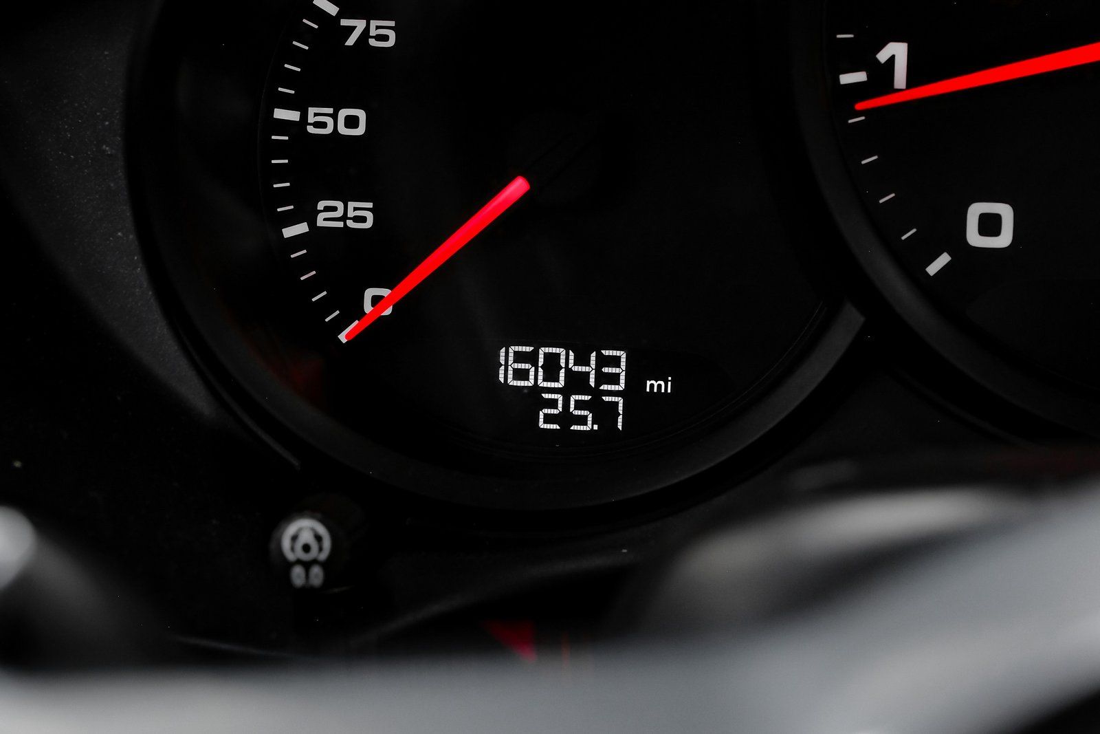 2022 Porsche 718 Cayman thumbnail 26