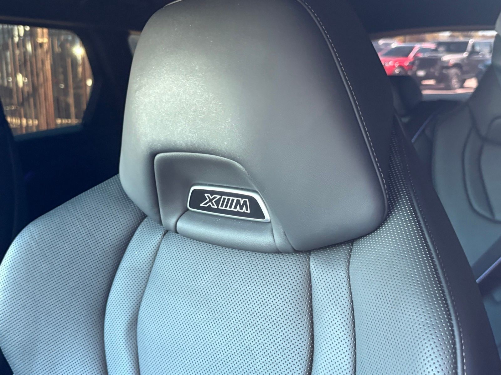 2024 BMW XM thumbnail 36