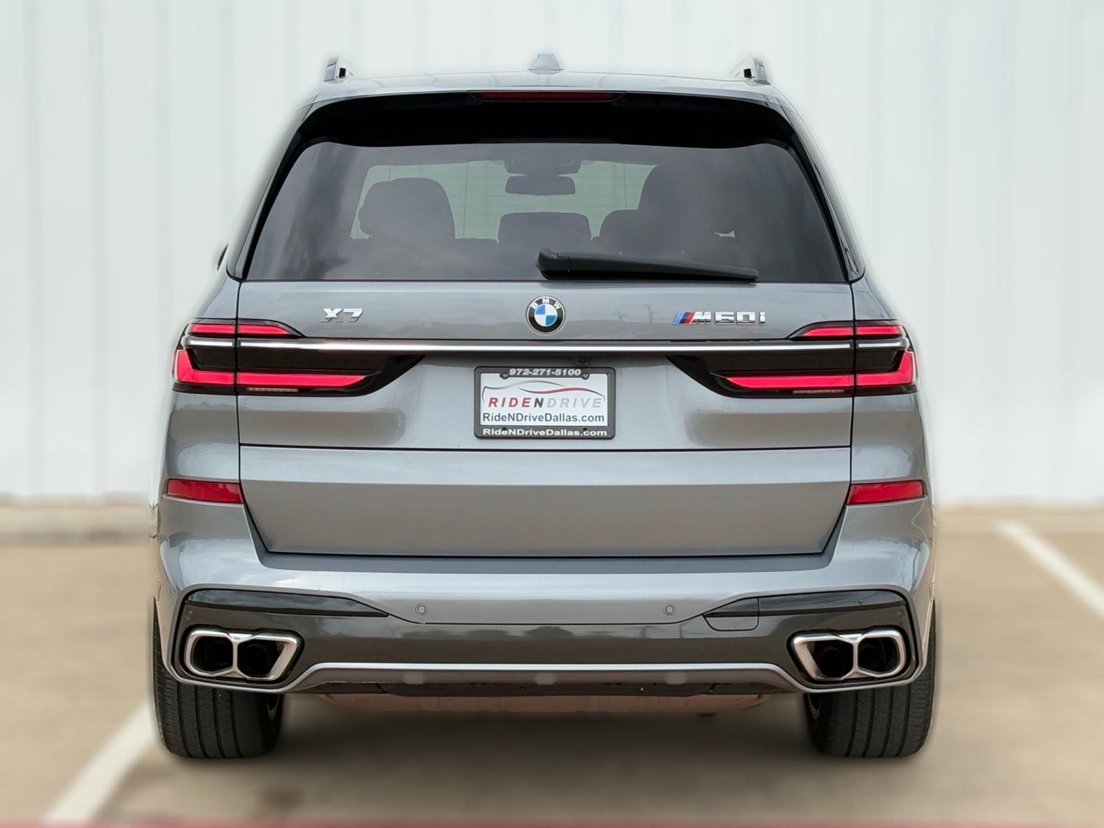 2023 BMW X7 thumbnail 8