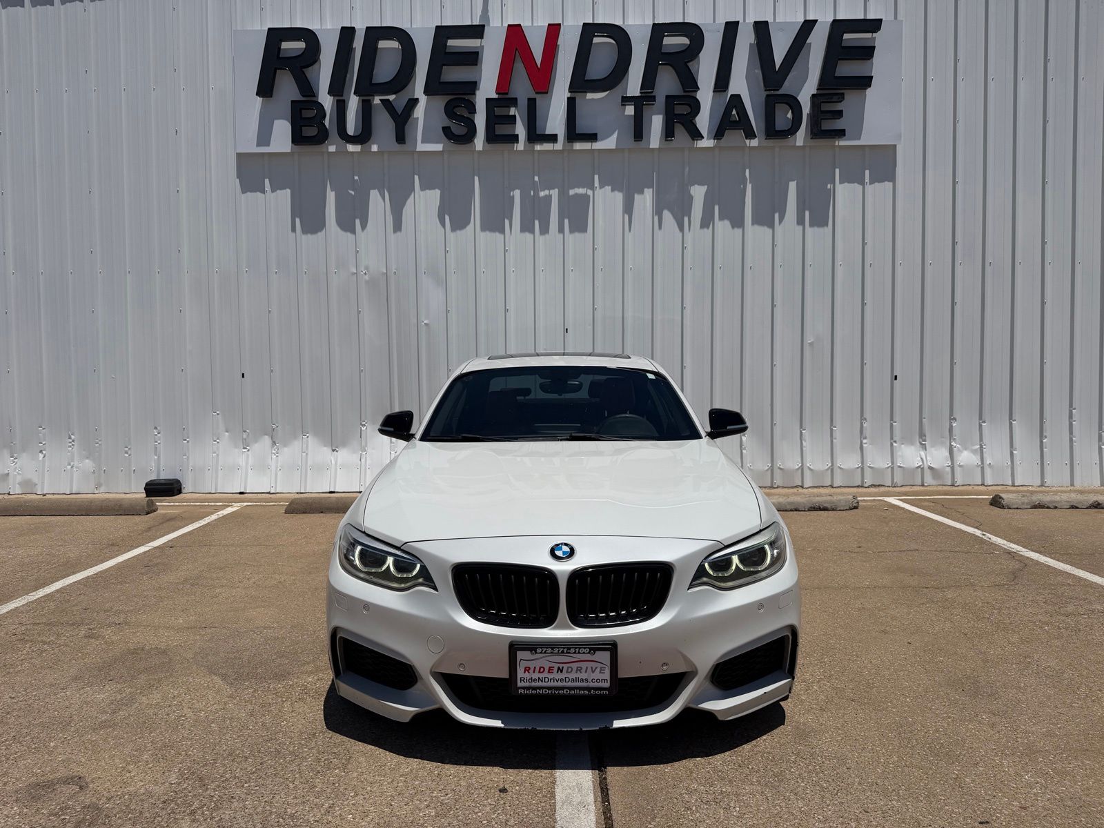 2016 BMW 2 Series M235i Coupe's photo