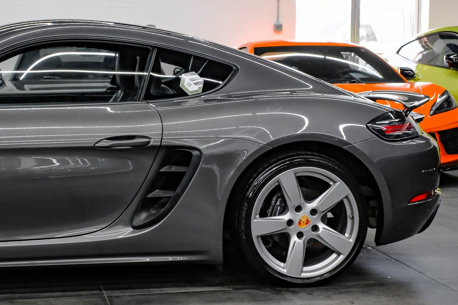 2022 Porsche 718 Cayman thumbnail 21