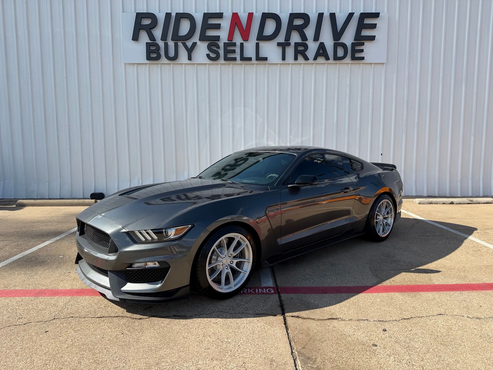 2017 Ford Mustang