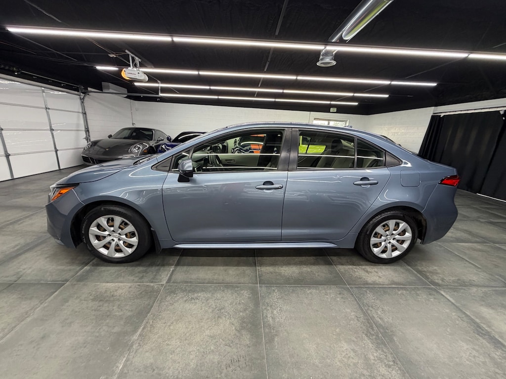 Used 2020 Toyota Corolla LE Sedan