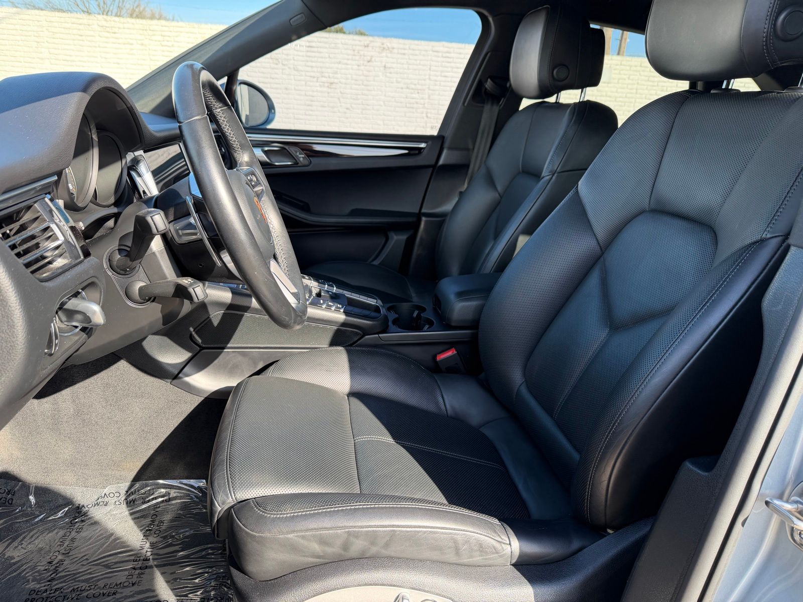 2020 Porsche Macan thumbnail 22