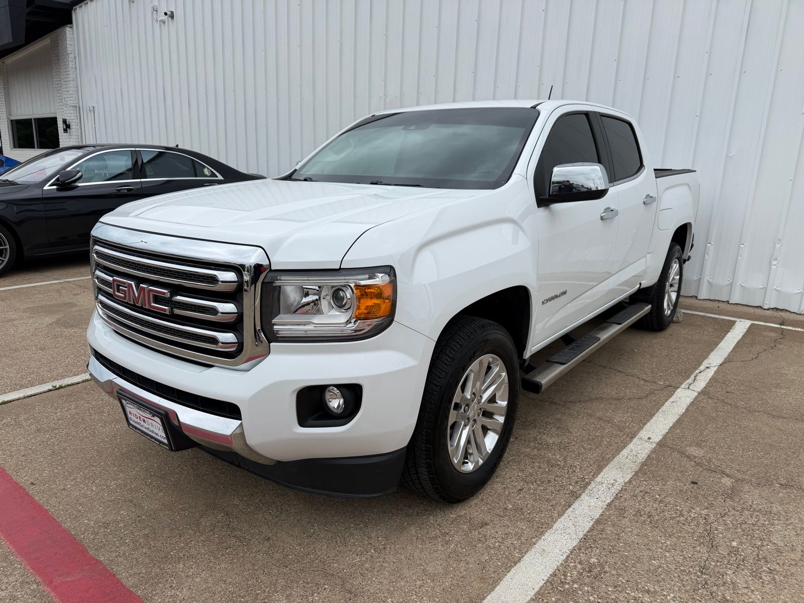 2017 GMC Canyon 2WD SLT Crew Cab Short Box's photo
