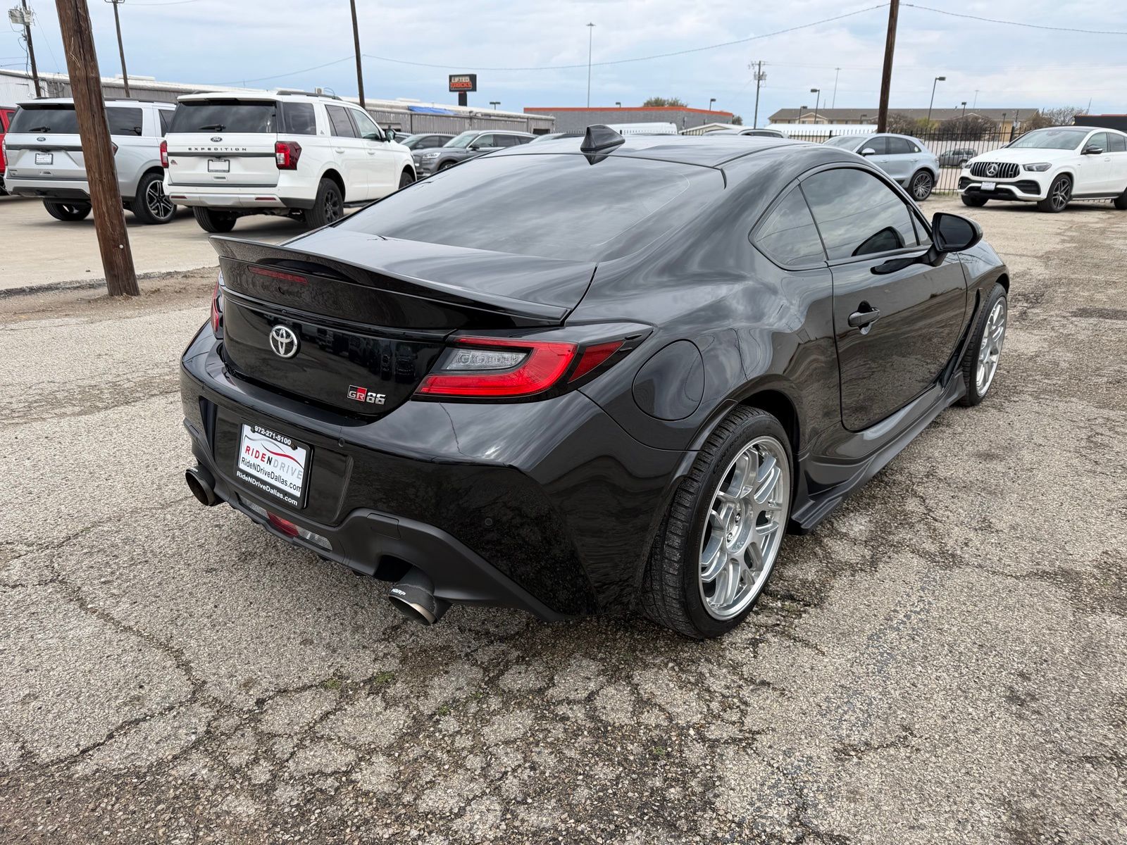 2023 Toyota GR86 thumbnail 8