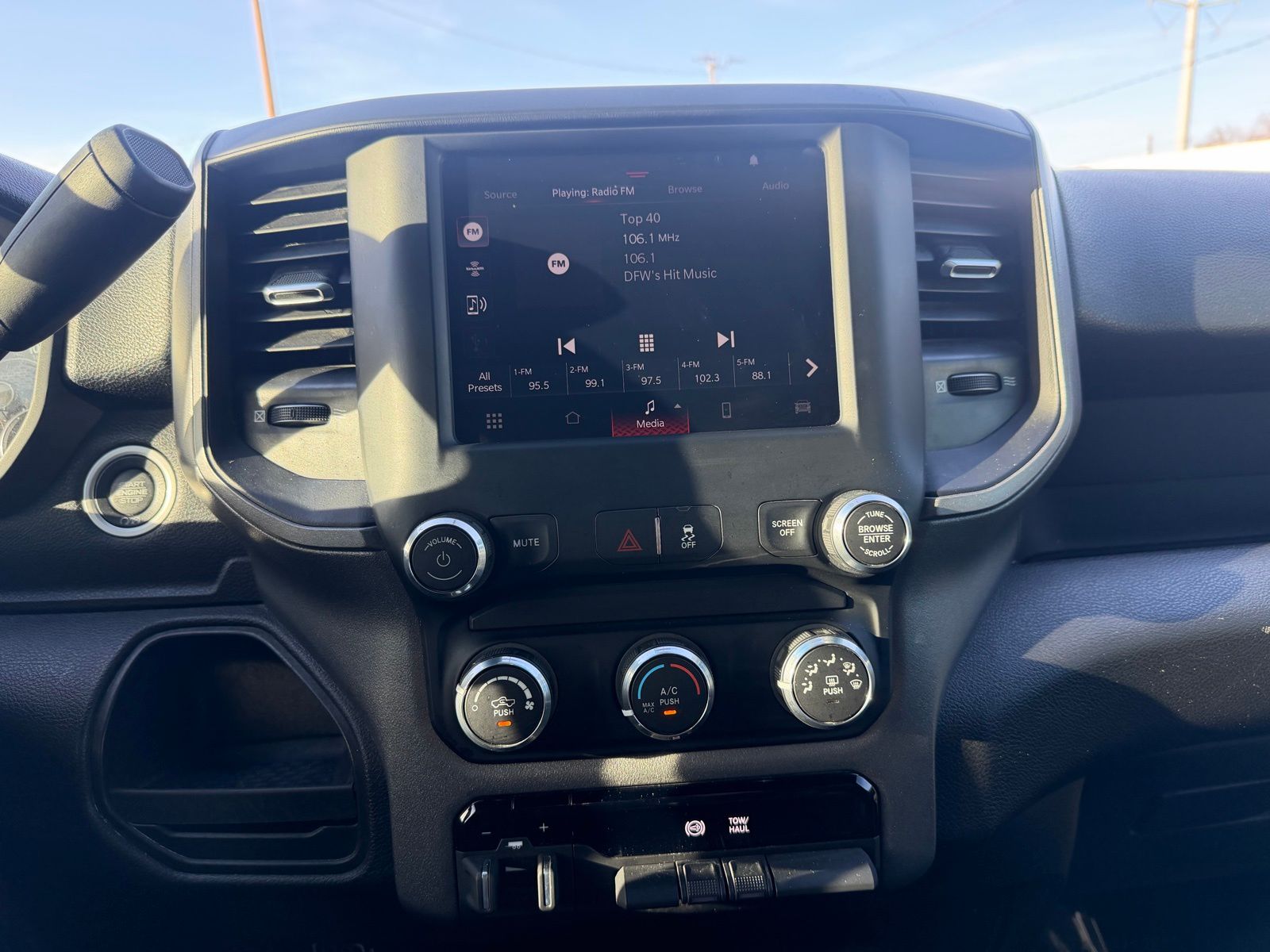 2022 Ram 2500 thumbnail 15