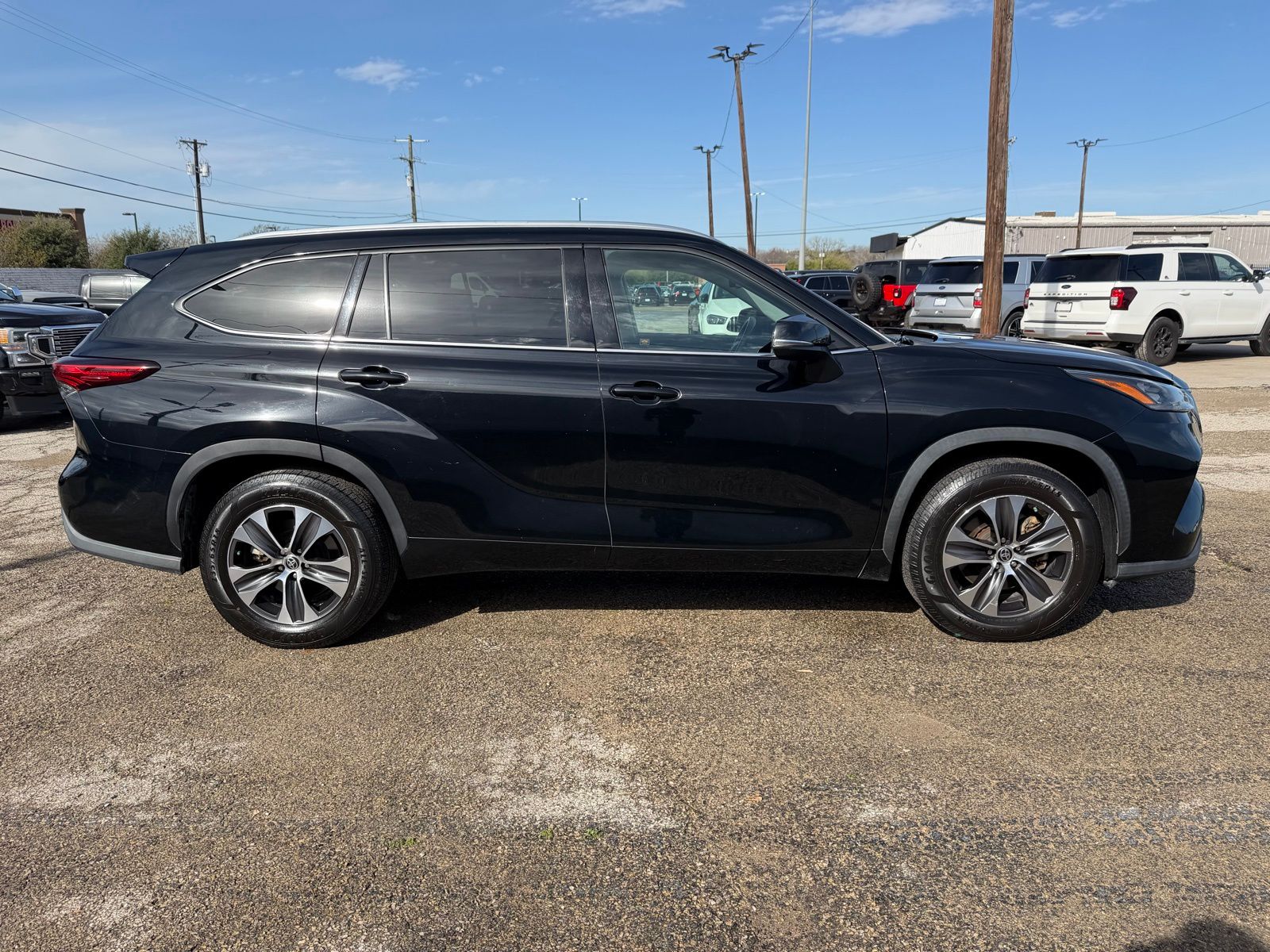 2020 Toyota Highlander thumbnail 9
