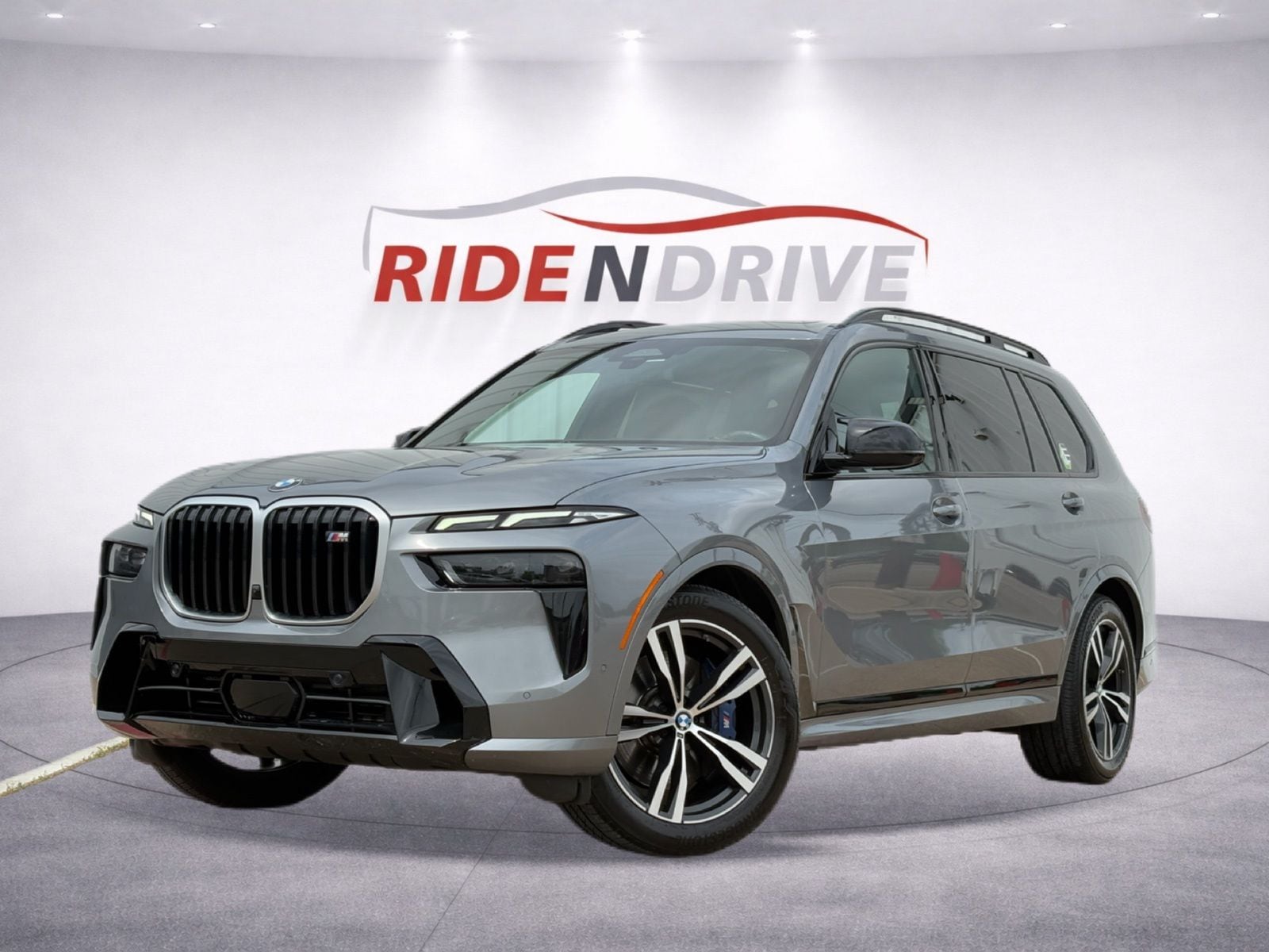 2023 BMW X7 - Image 1