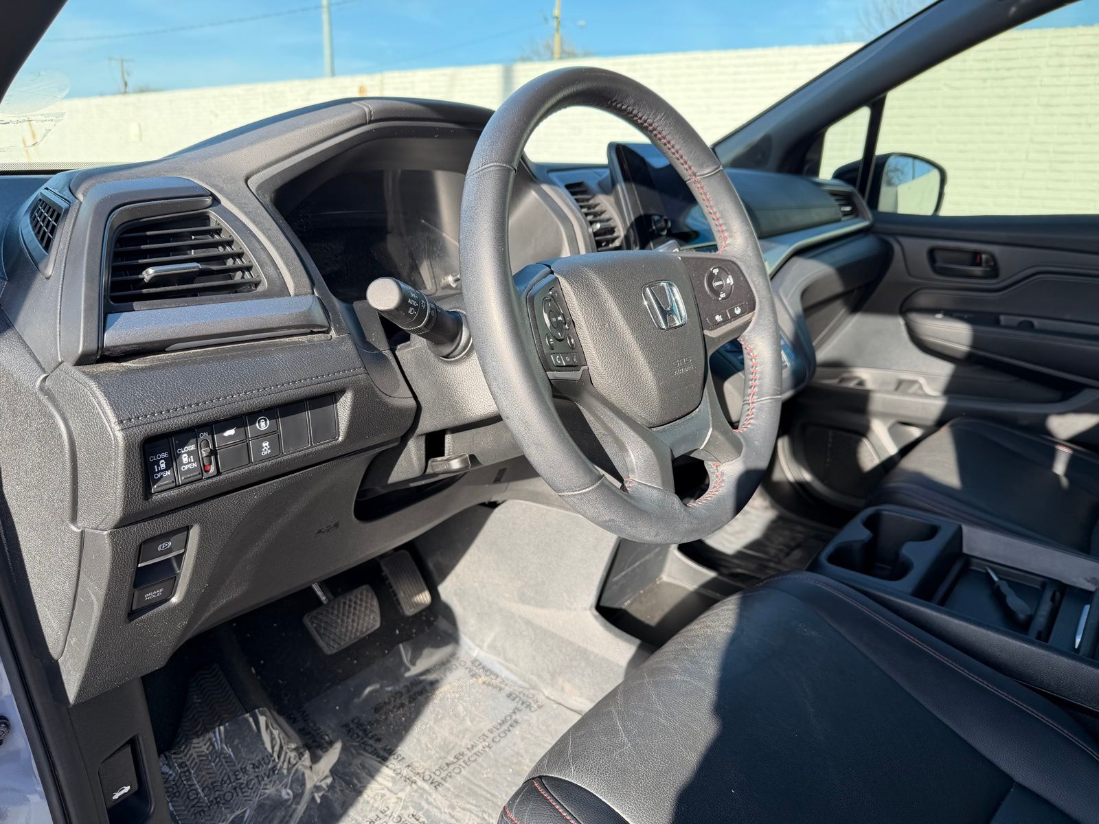 2023 Honda Odyssey thumbnail 17