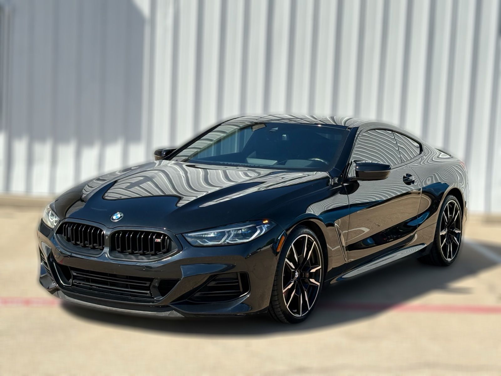 2023 BMW M850i - Image 3