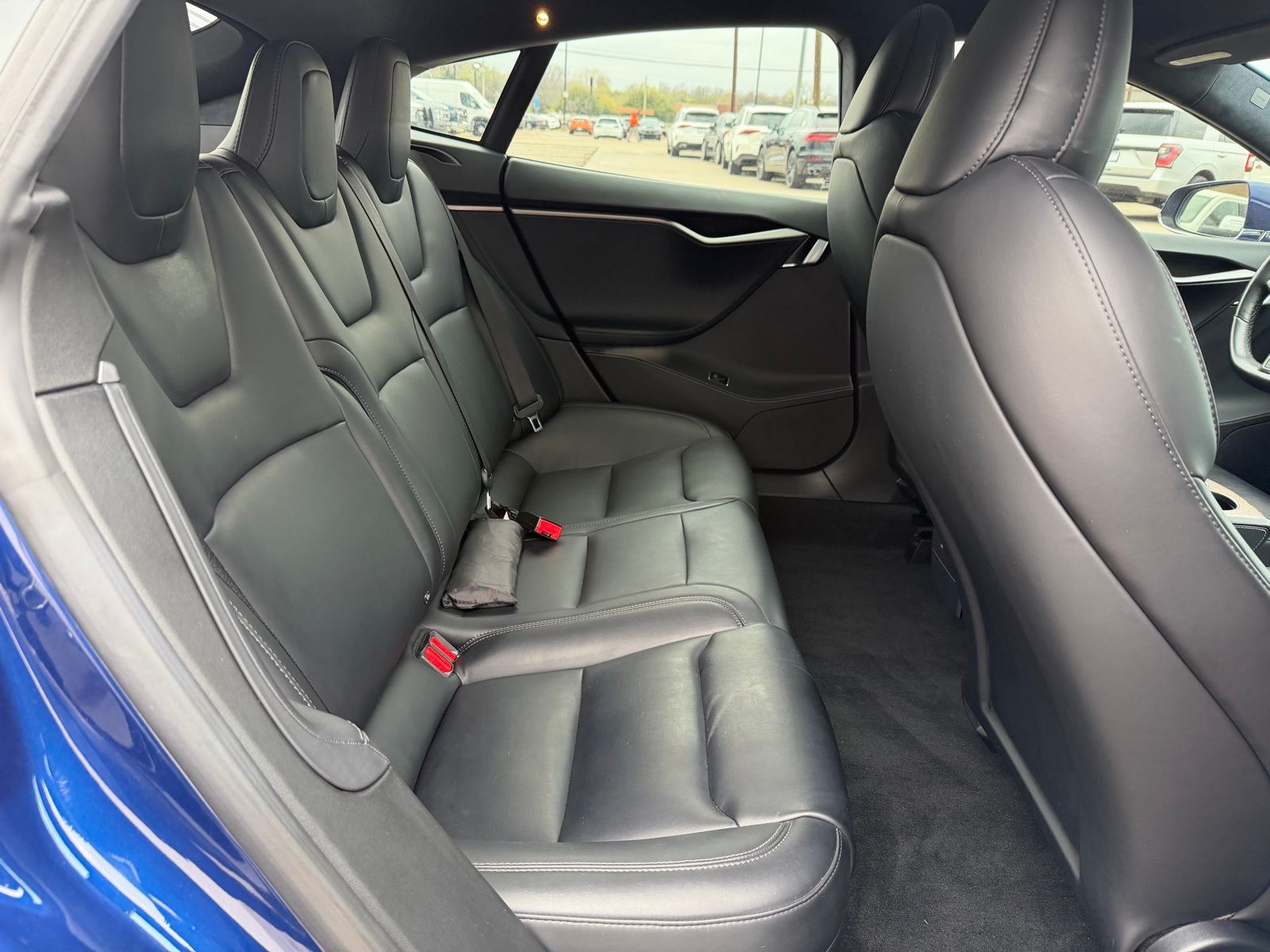 2020 Tesla Model S thumbnail 23