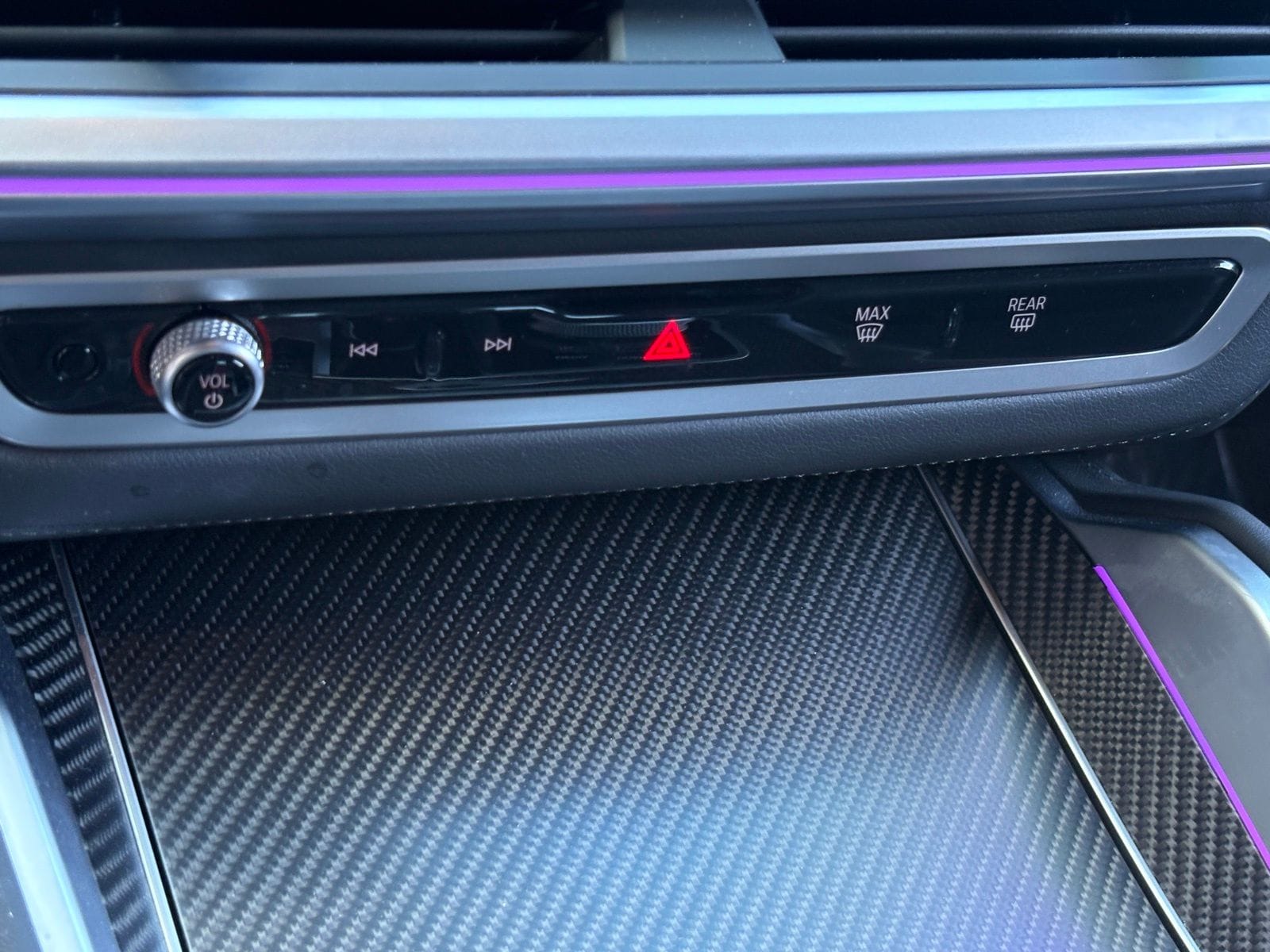 2024 BMW XM thumbnail 25