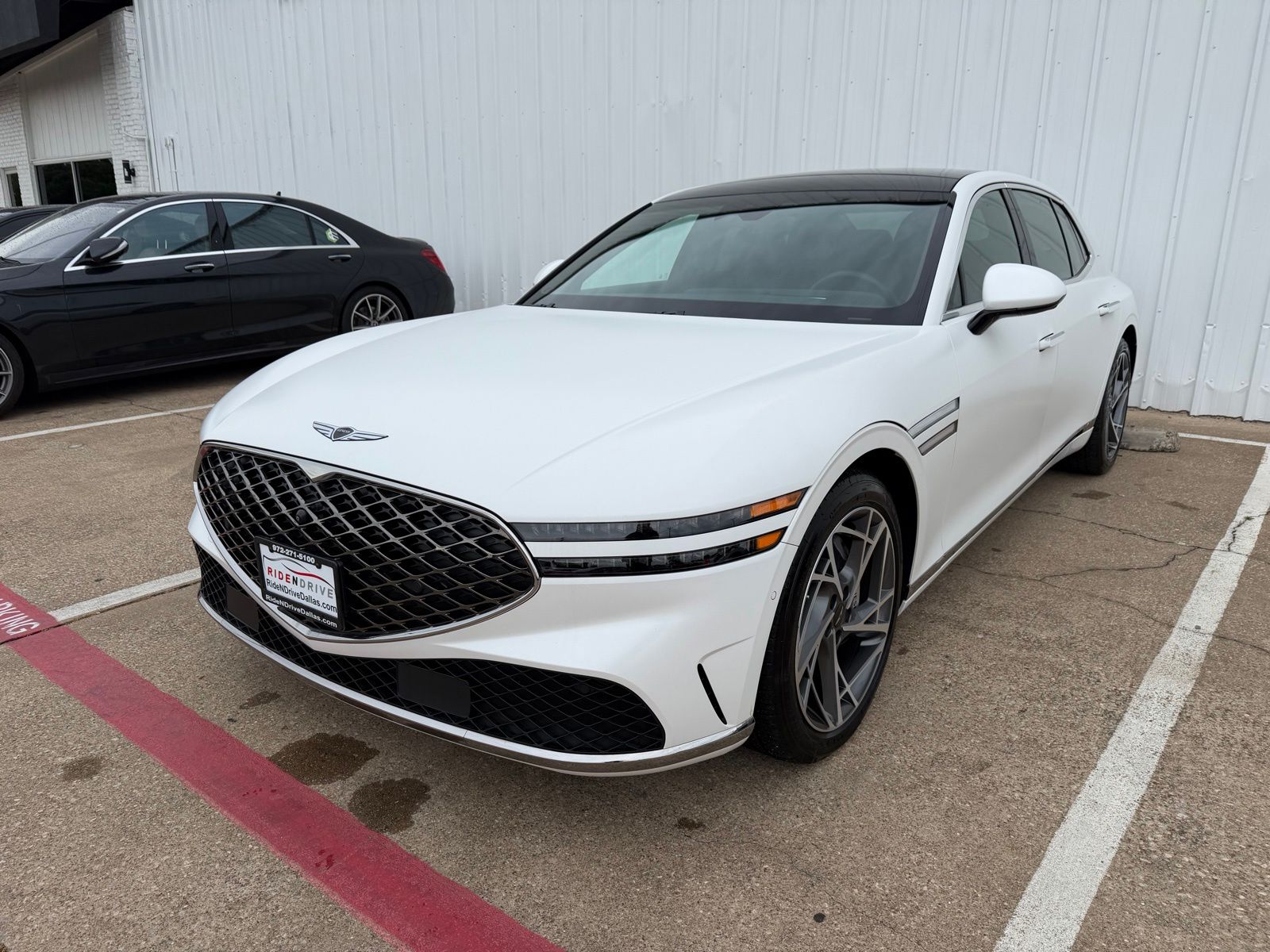 2023 Genesis G90 3.5T Auto AWD's photo