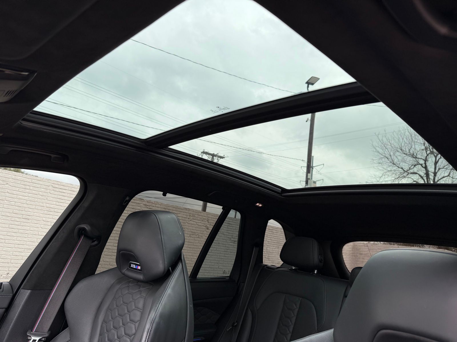 2022 BMW X5 M thumbnail 26