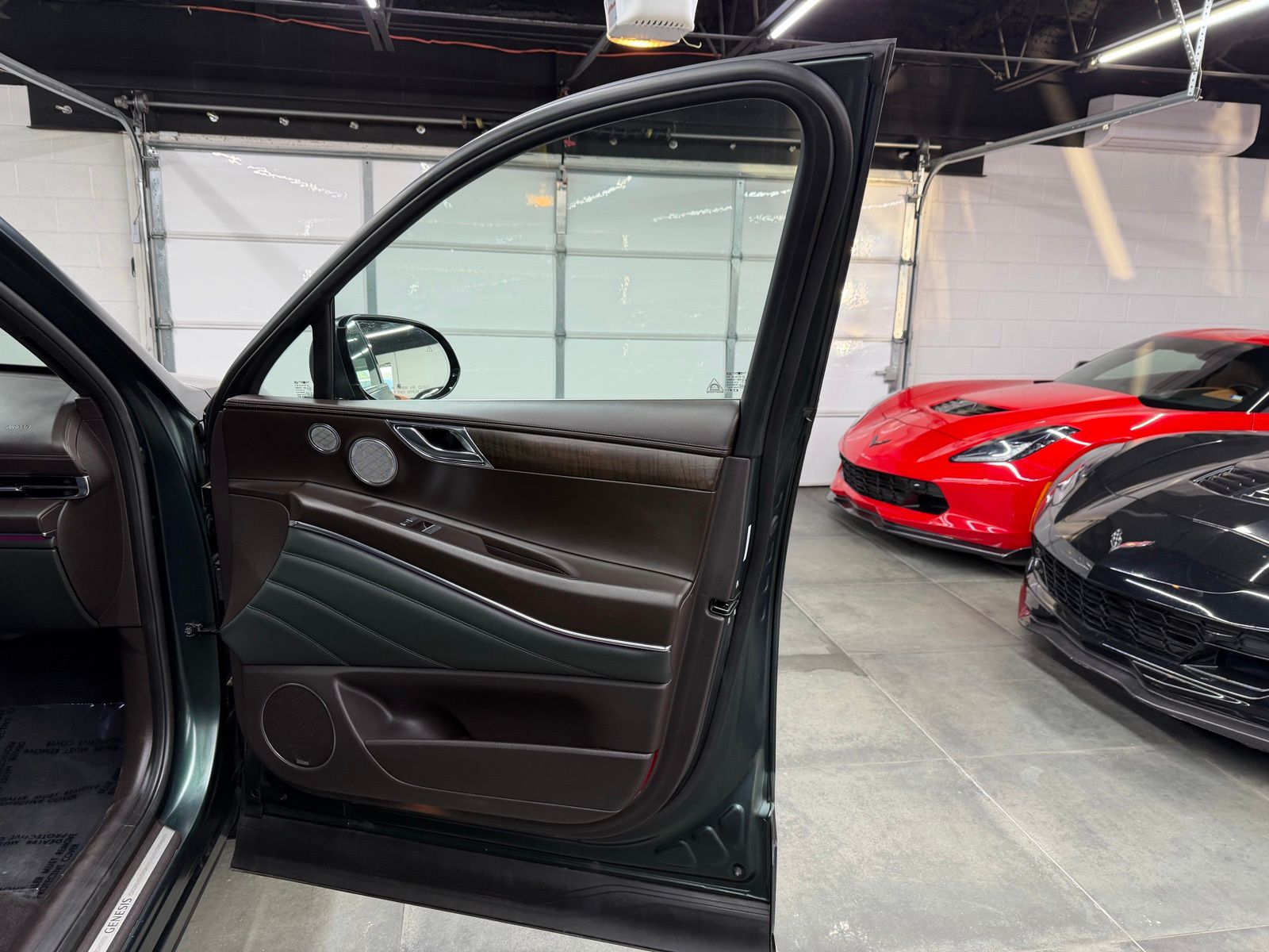 2023 Genesis GV80 thumbnail 26