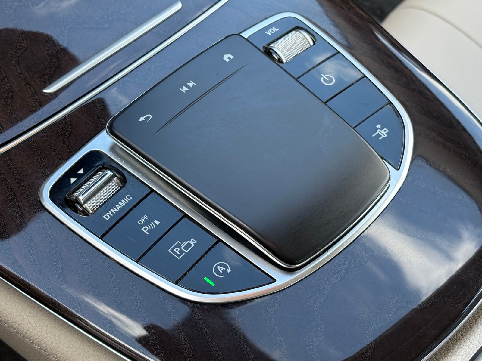 2023 Mercedes-Benz E-Class thumbnail 23