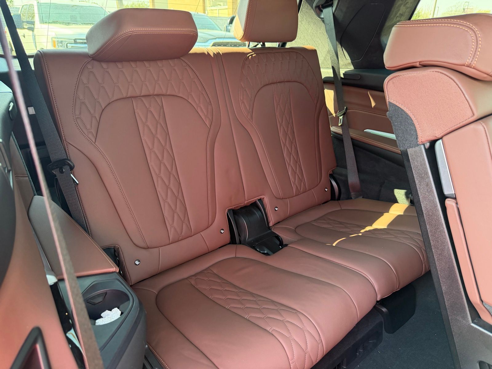 2023 BMW X7 thumbnail 24