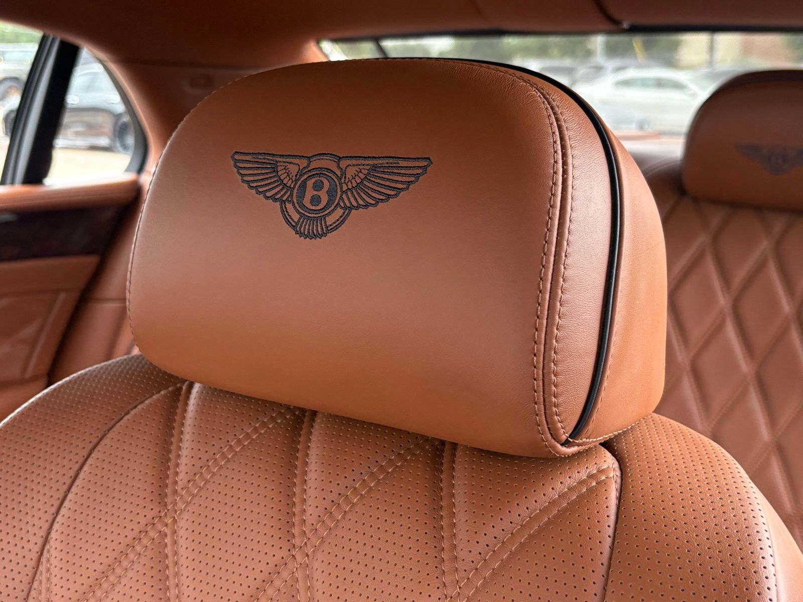 2016 Bentley Flying Spur thumbnail 35