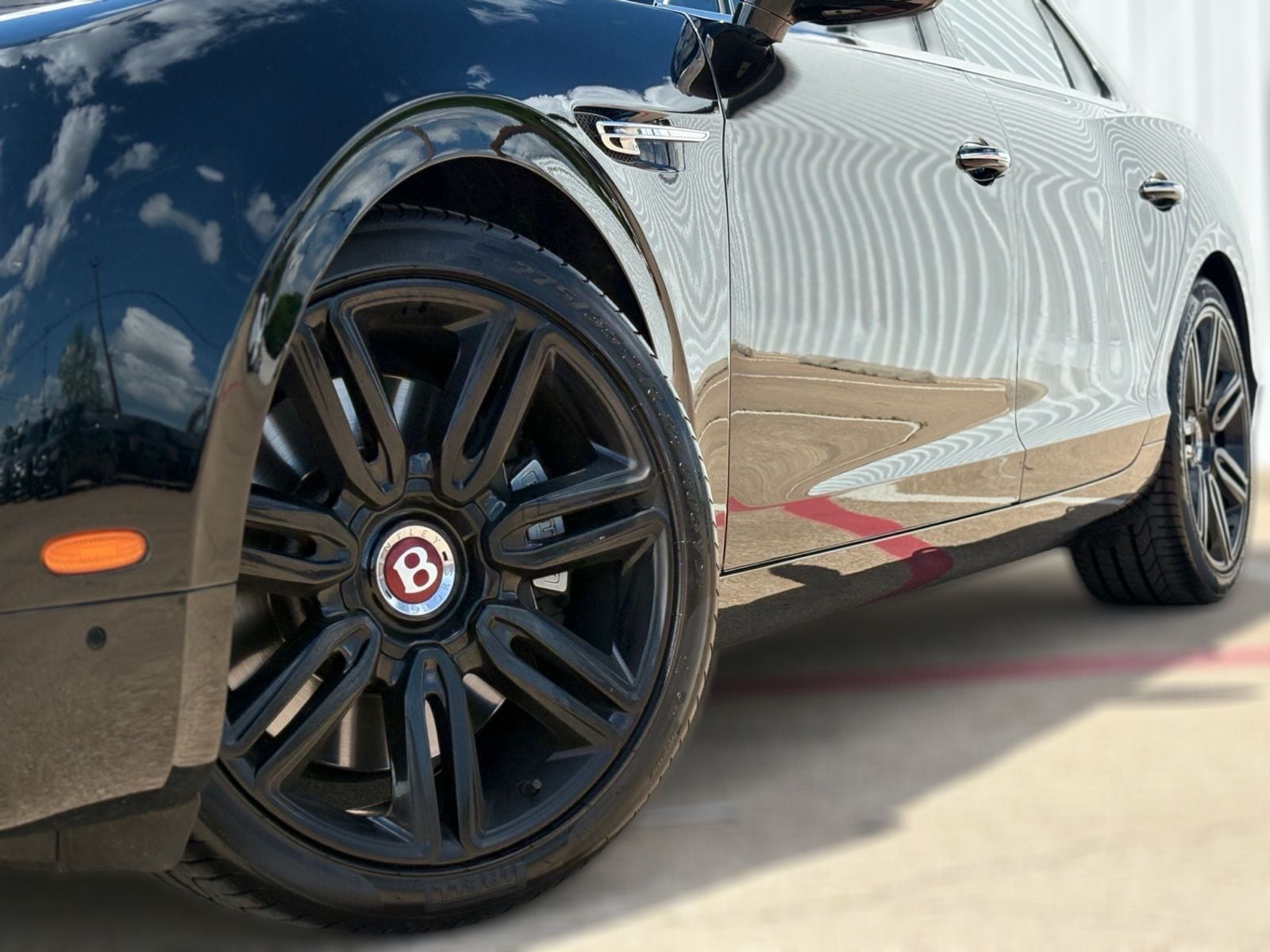 2018 Bentley Flying Spur thumbnail 11