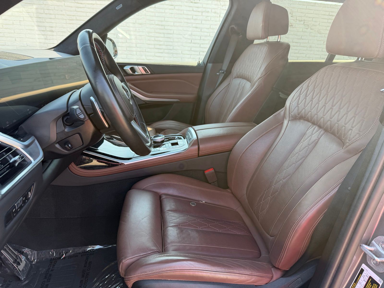 2023 BMW X7 thumbnail 21