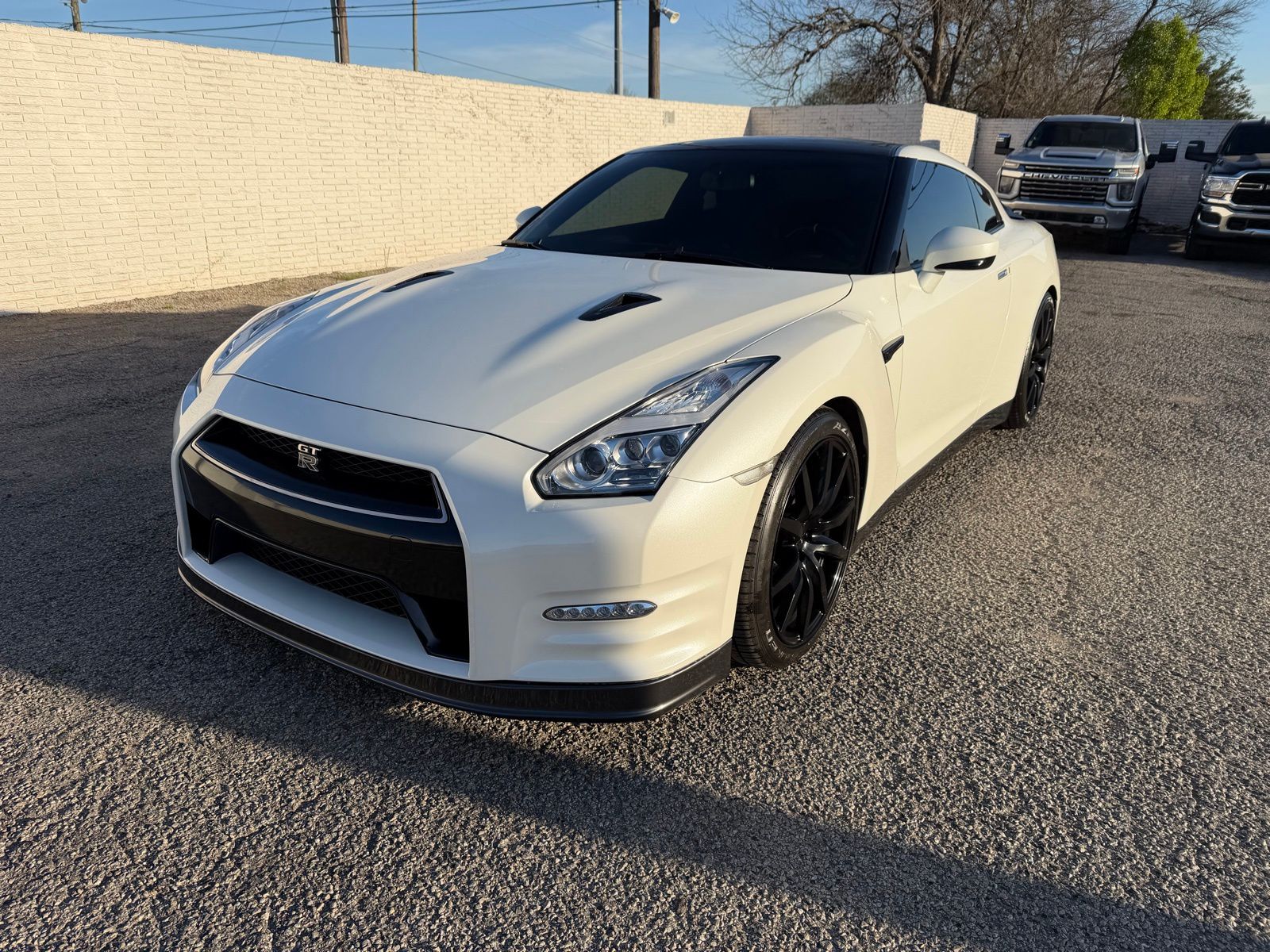 2015 Nissan GT-R - Image 1