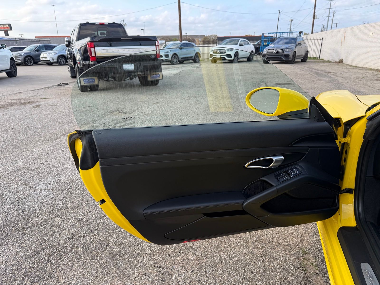 2021 Porsche 718 Boxster thumbnail 22