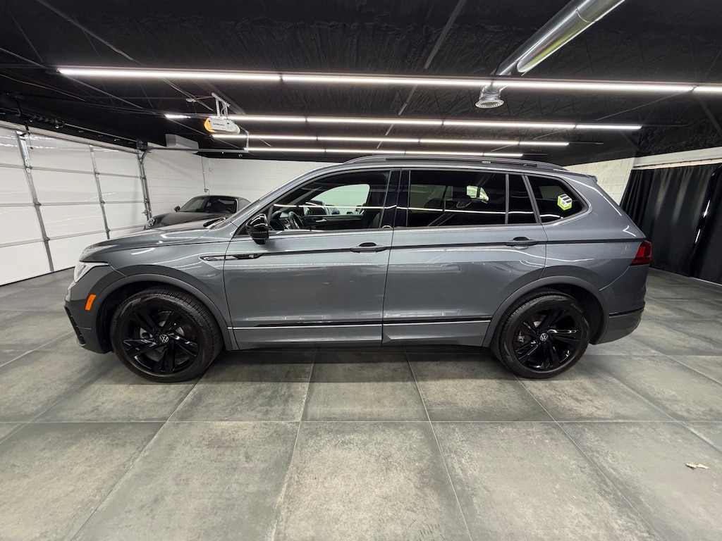 Used 2024 Volkswagen Tiguan 2.0T SE R-Line Black SUV