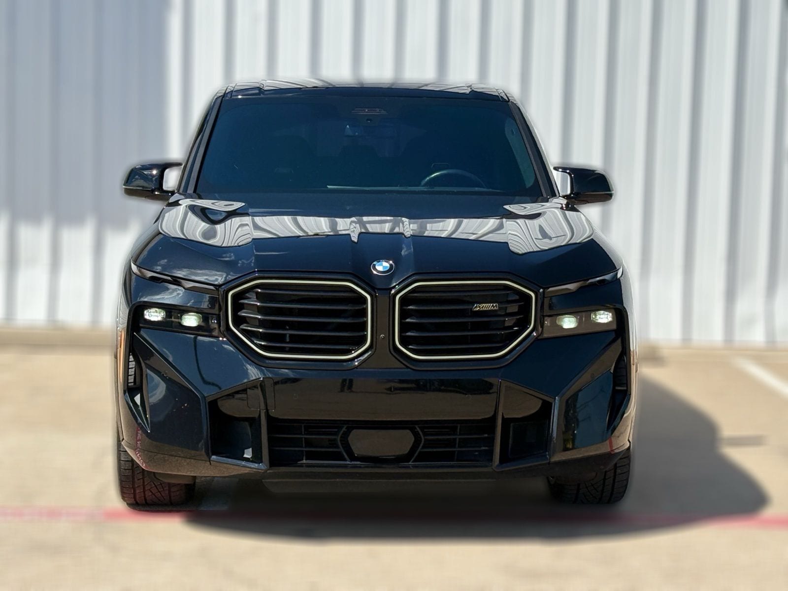 2024 BMW XM thumbnail 5