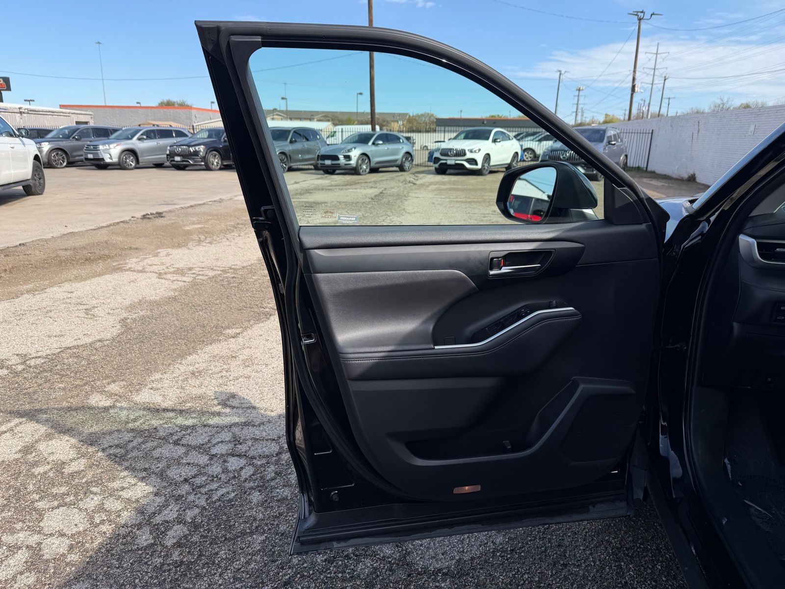 2020 Toyota Highlander thumbnail 22