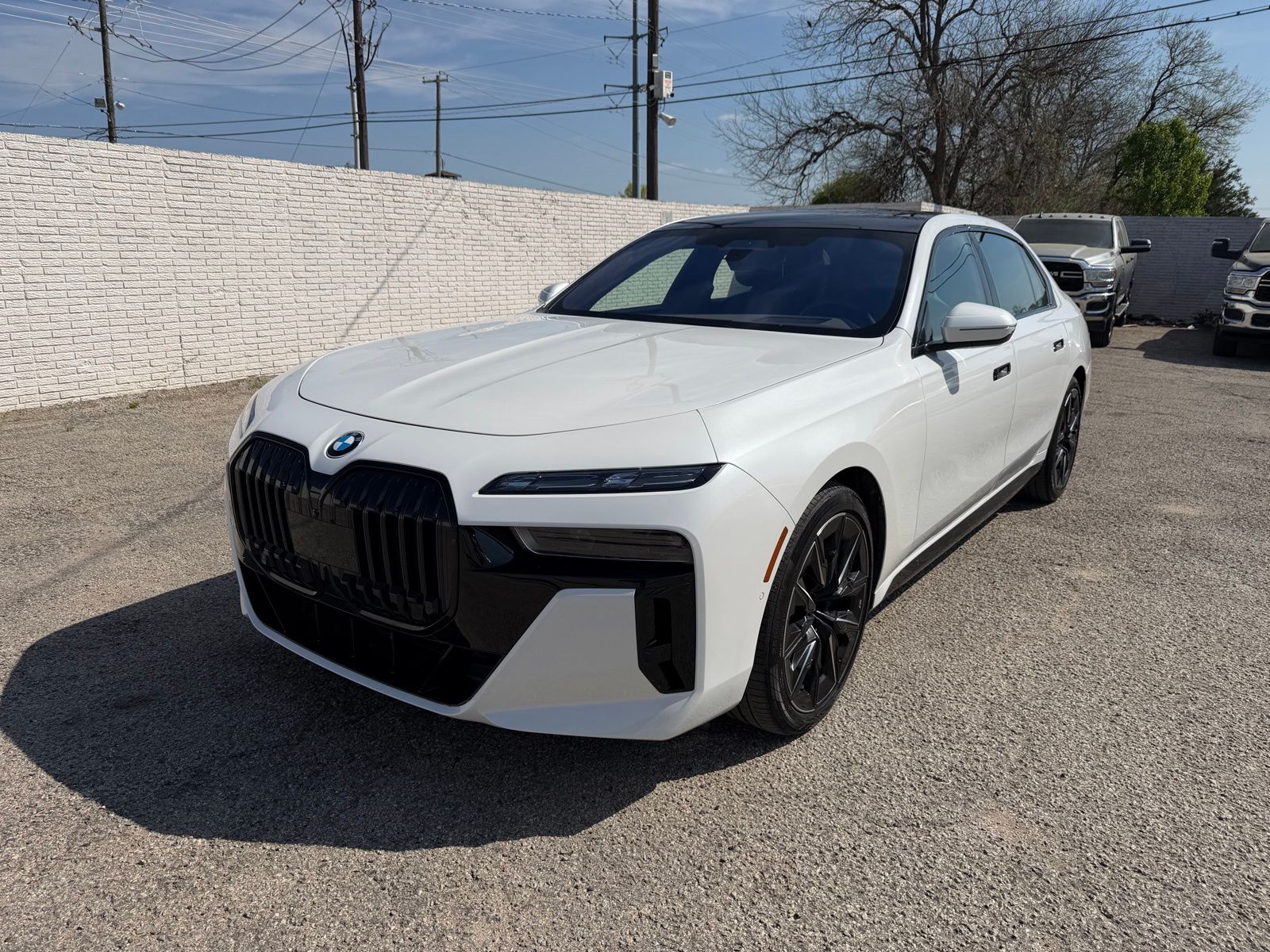2023 BMW 7 Series 740i's photo