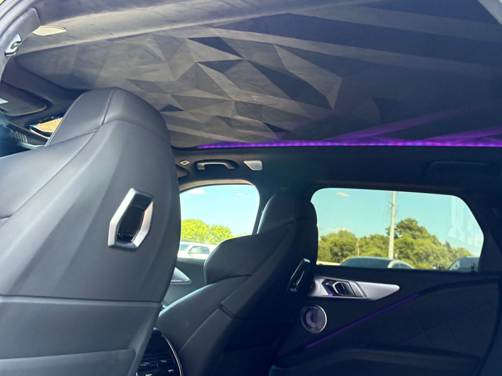 2024 BMW XM thumbnail 41
