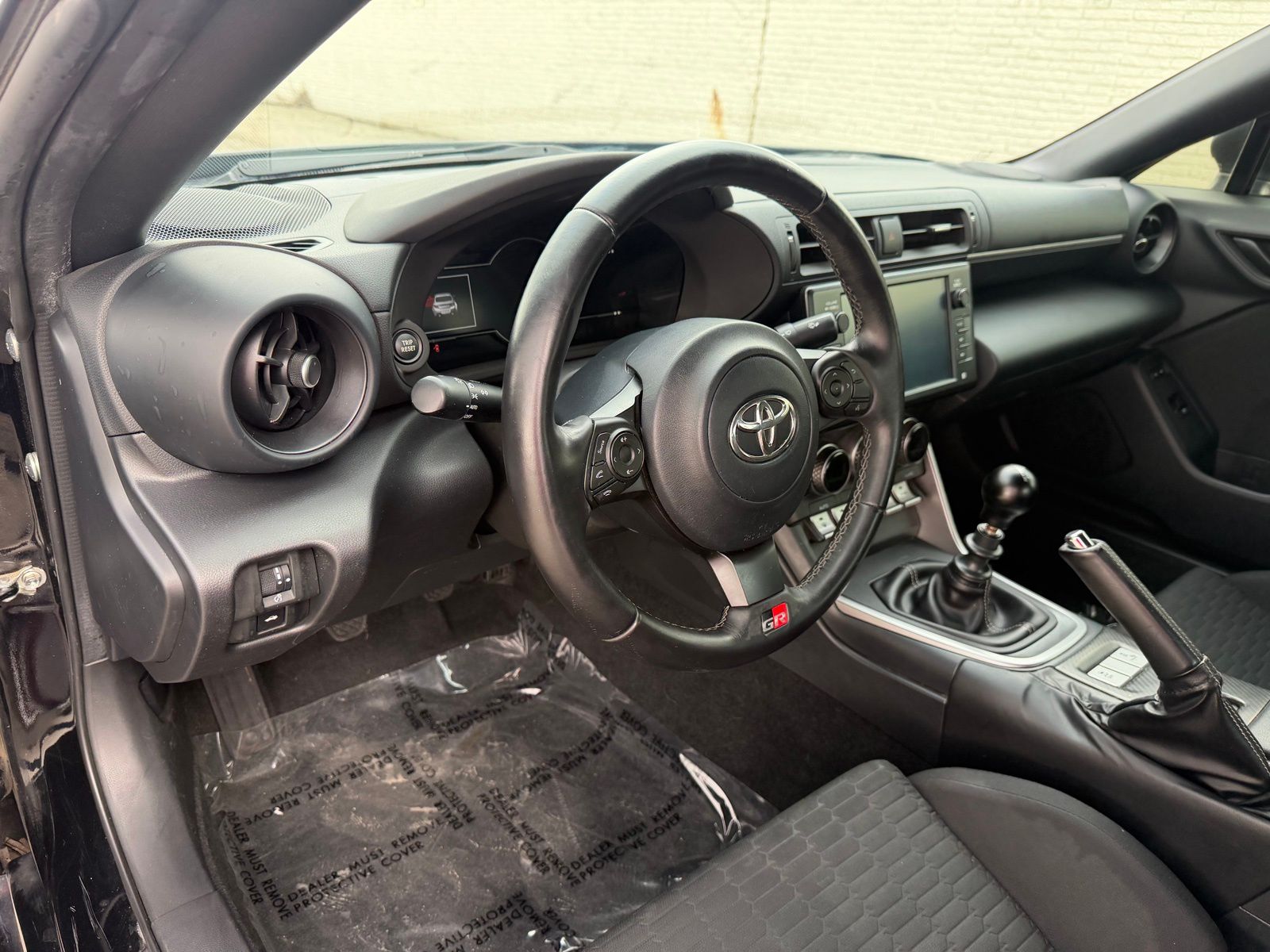 2023 Toyota GR86 thumbnail 18