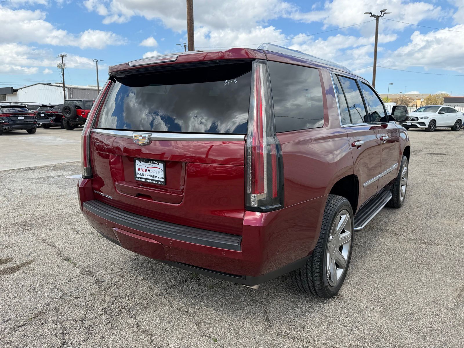 2017 CADILLAC Escalade thumbnail 8