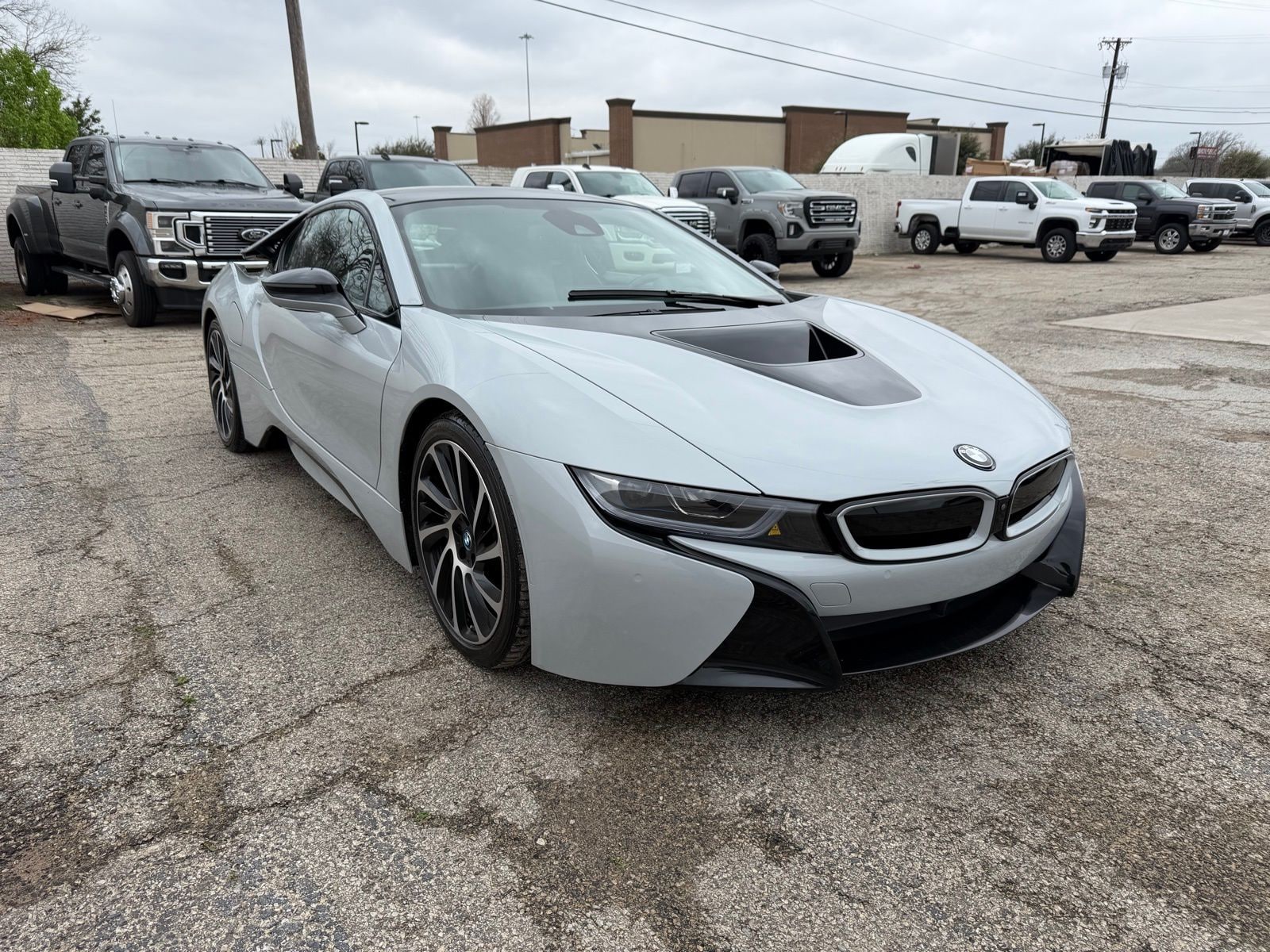 2016 BMW i8 thumbnail 10