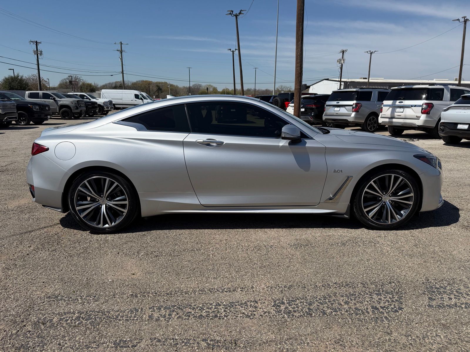 2018 INFINITI Q60 thumbnail 9