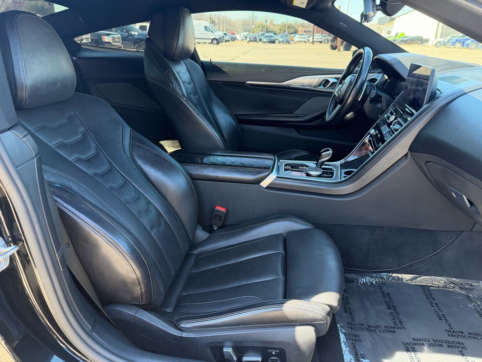 2023 BMW M850i thumbnail 24