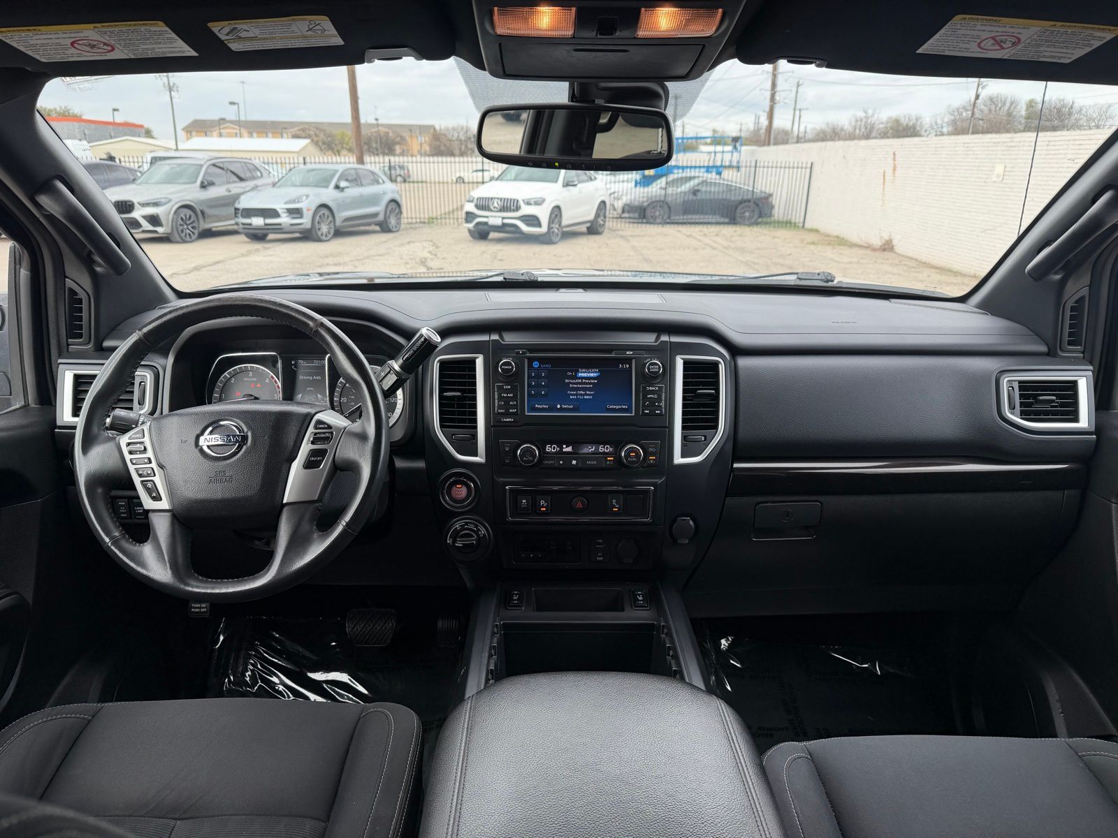 2018 Nissan Titan XD thumbnail 13