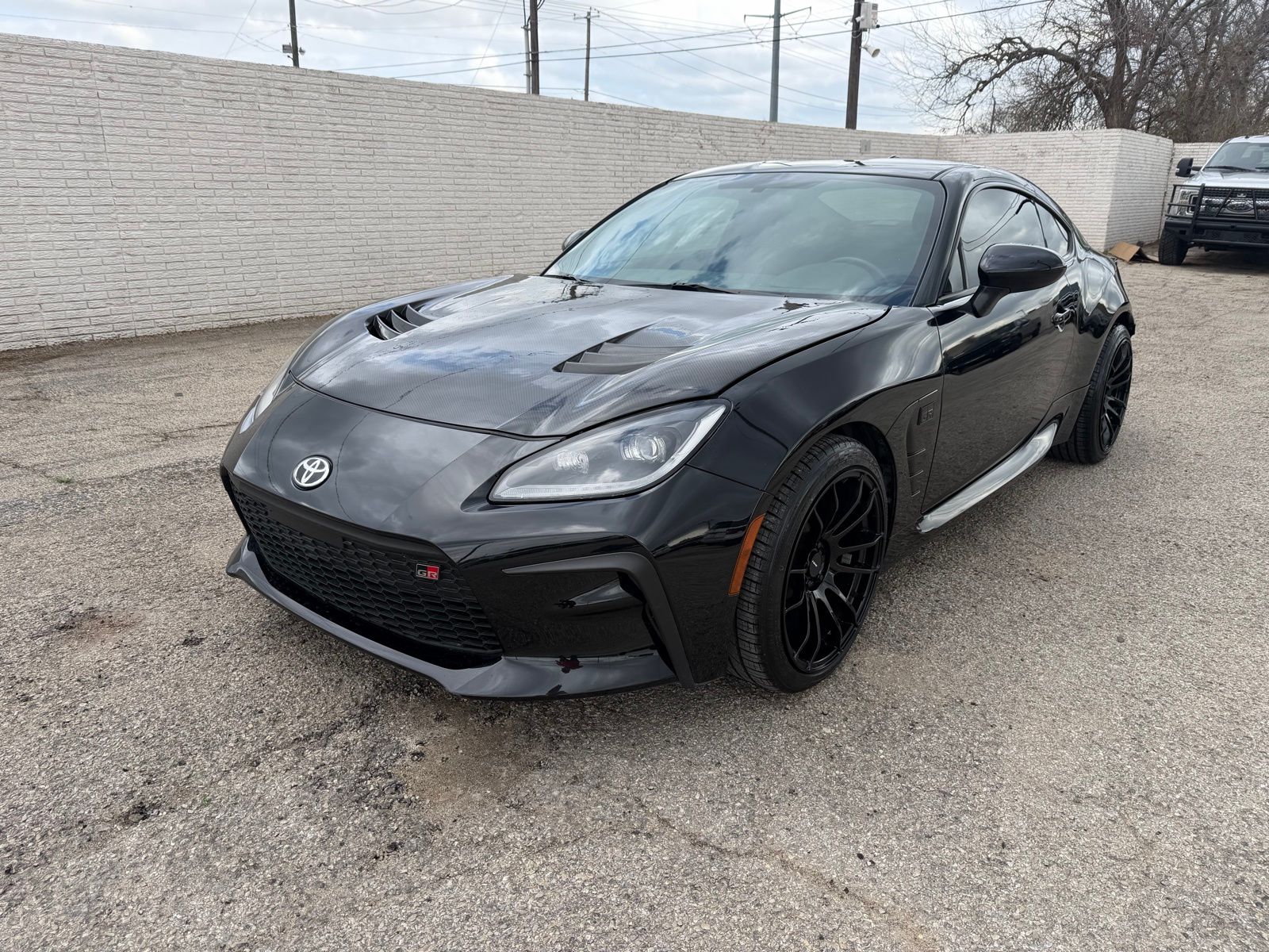 2023 Toyota GR86 - Image 1