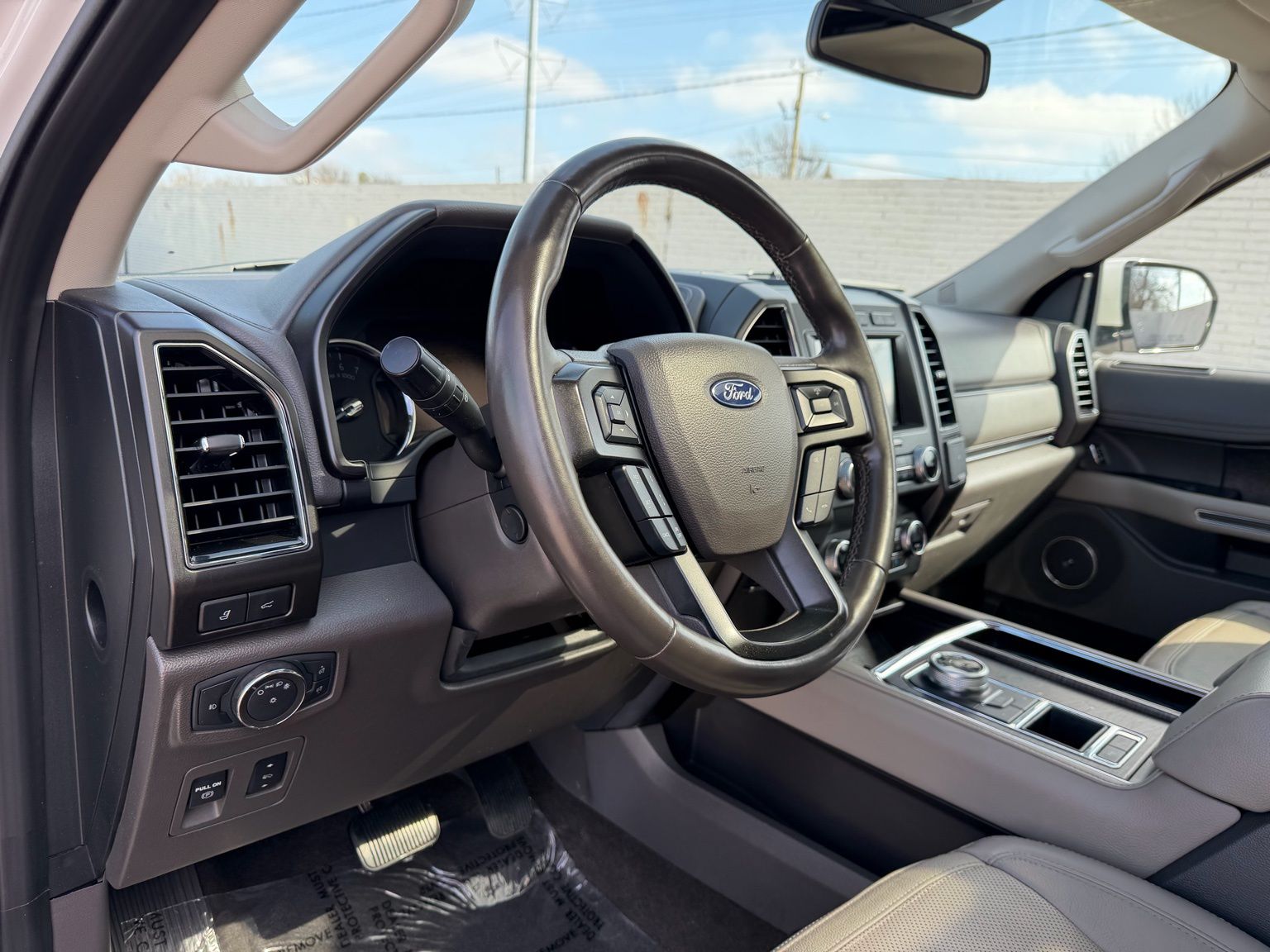 2019 Ford Expedition thumbnail 16