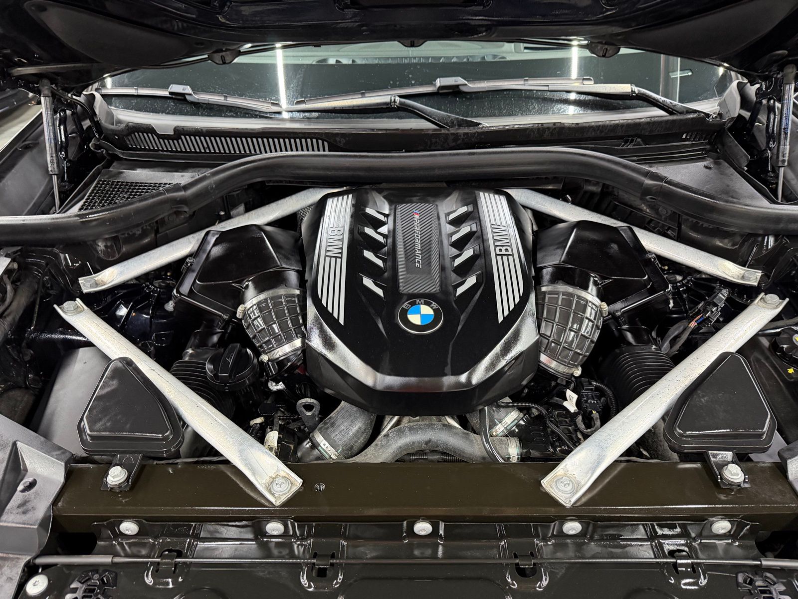 2021 BMW X6 thumbnail 26