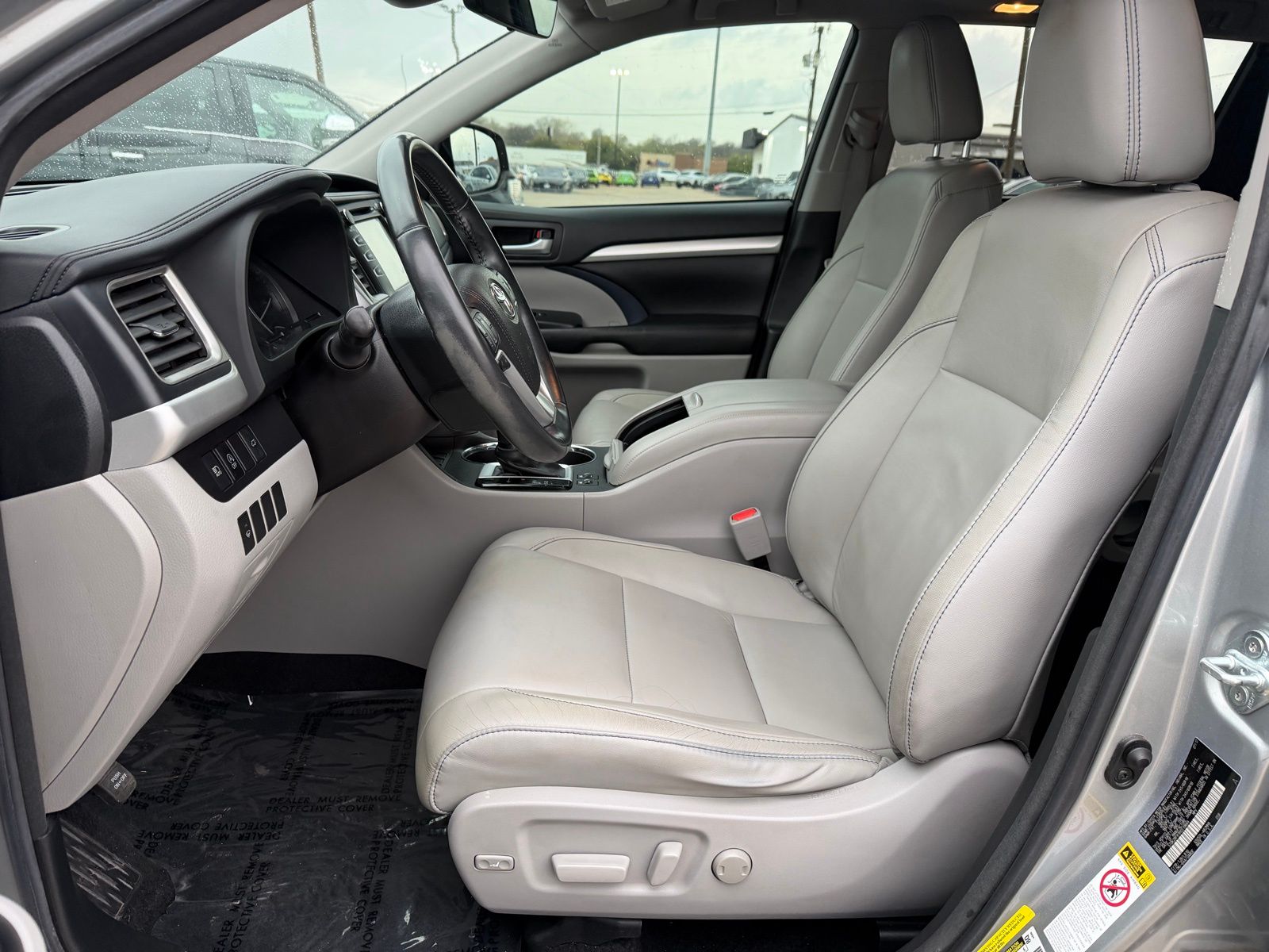 2017 Toyota Highlander thumbnail 20