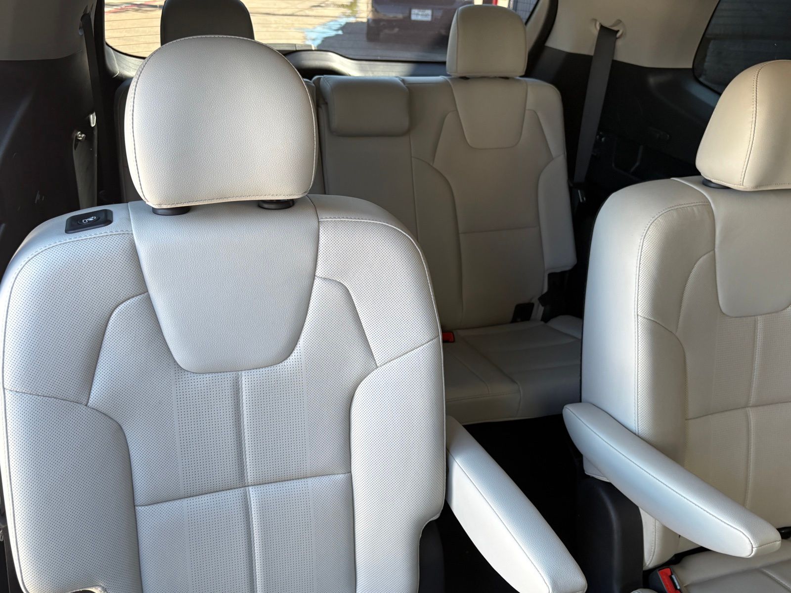 2021 Kia Telluride thumbnail 44