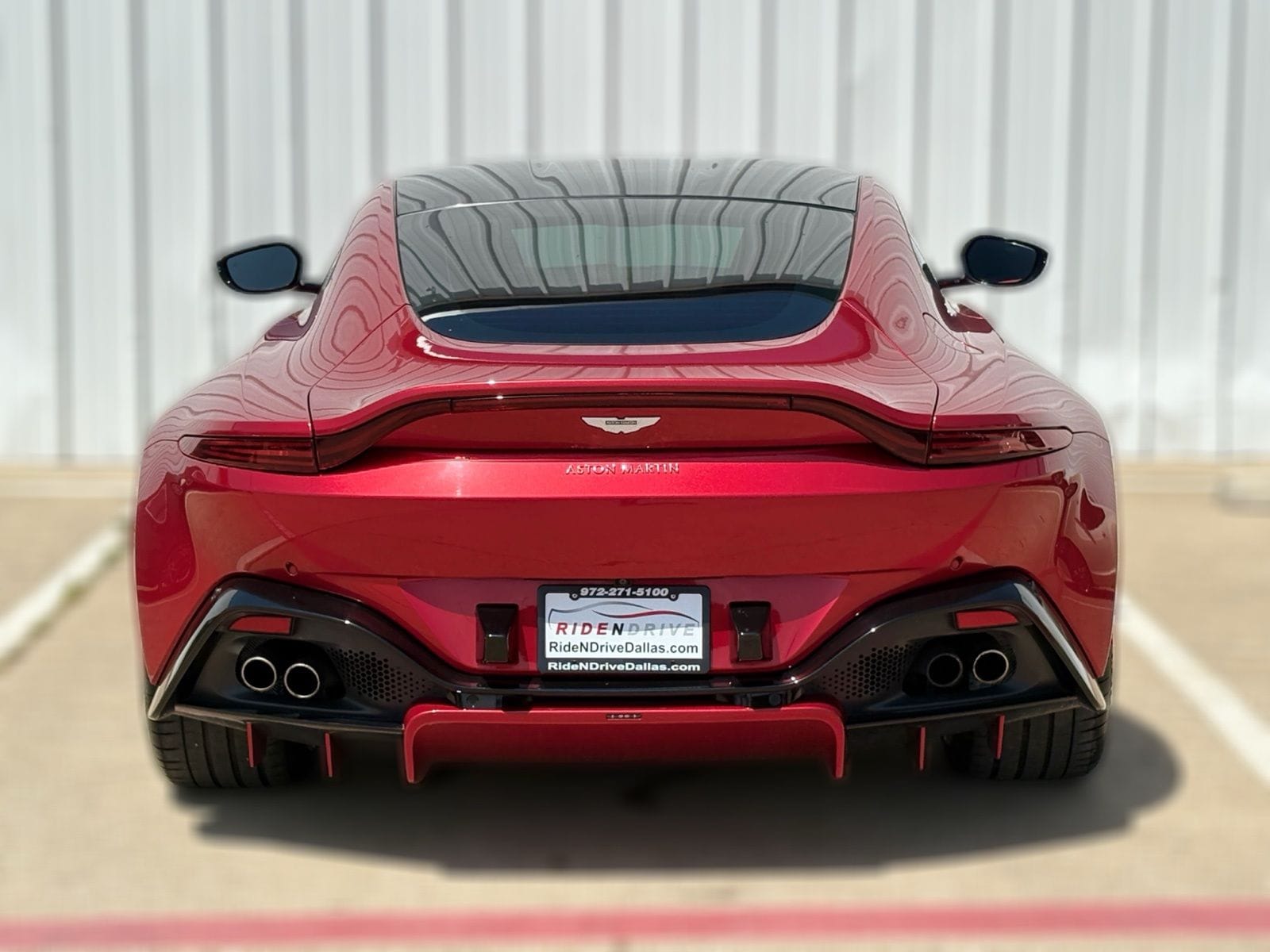 2019 Aston Martin Vantage thumbnail 8