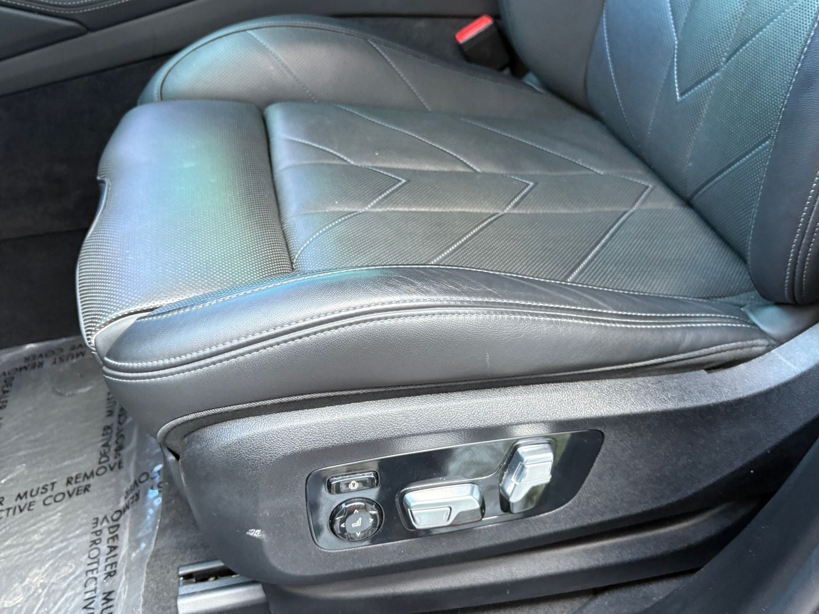 2024 BMW XM thumbnail 37