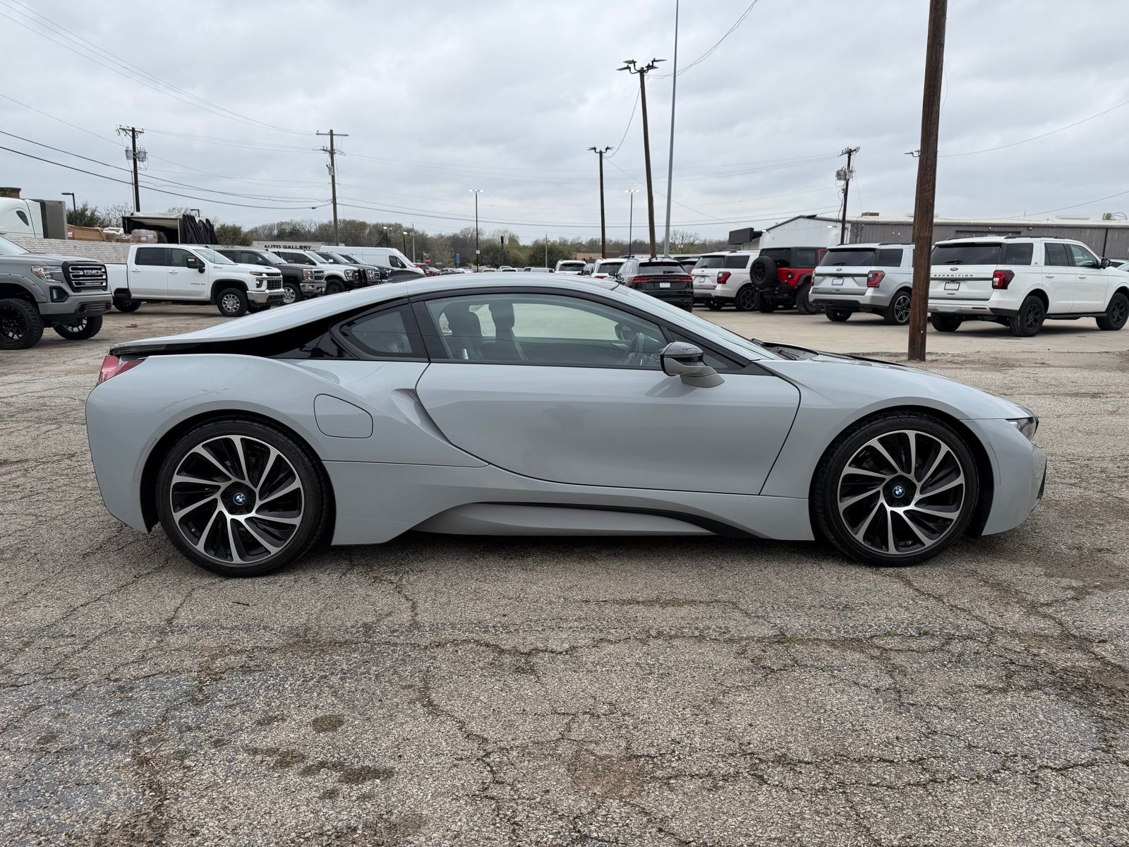 2016 BMW i8 thumbnail 9