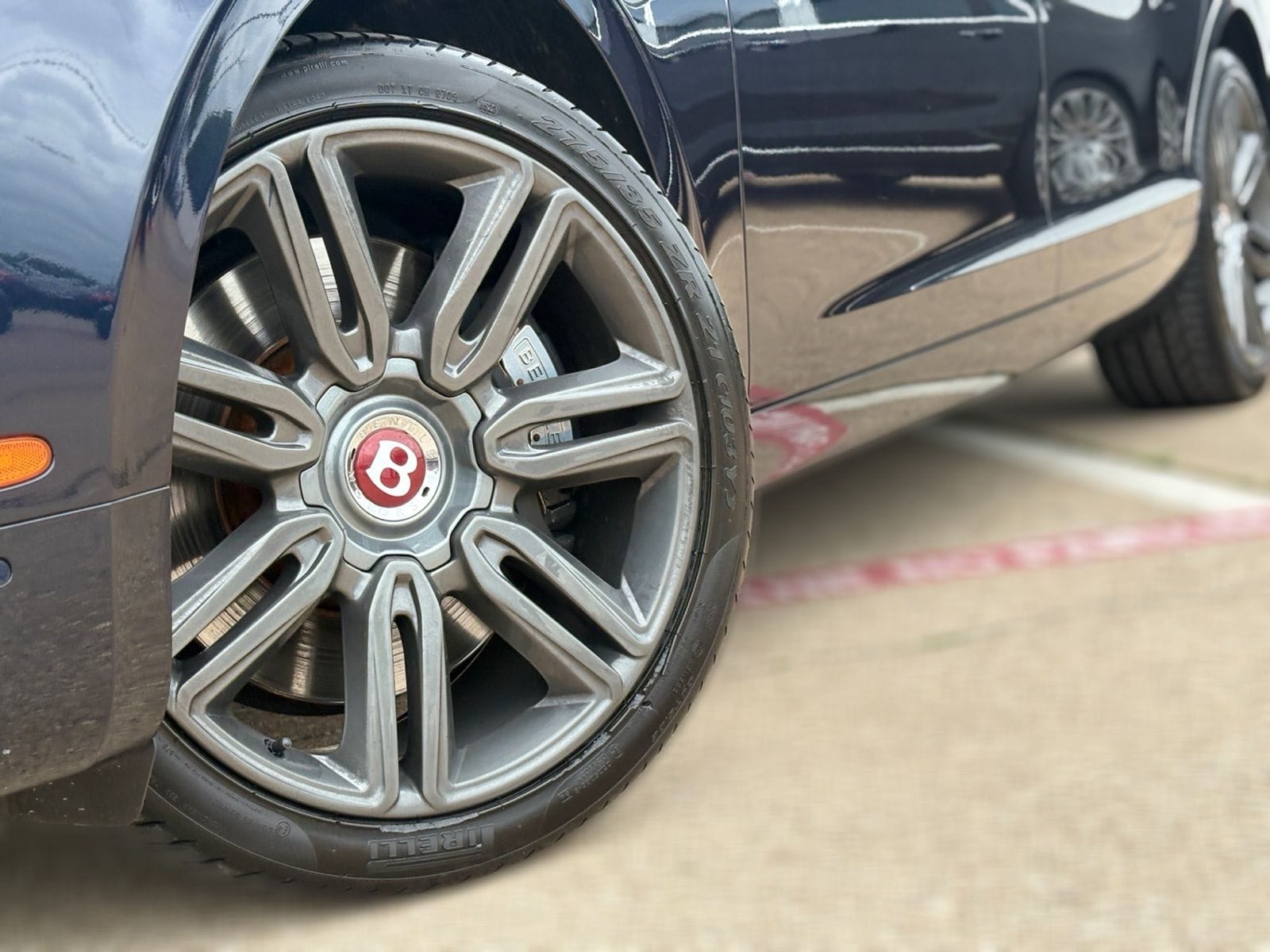 2016 Bentley Flying Spur thumbnail 11